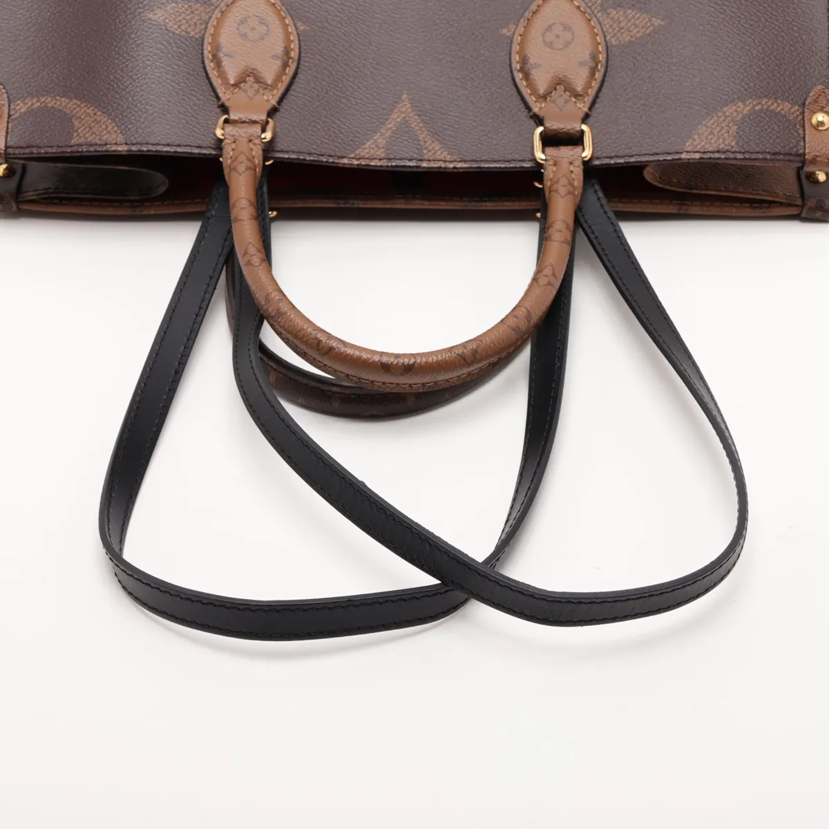 Giant Monogram Reverse OnTheGo MM M45321 Brown (RFID detected) — view 5
