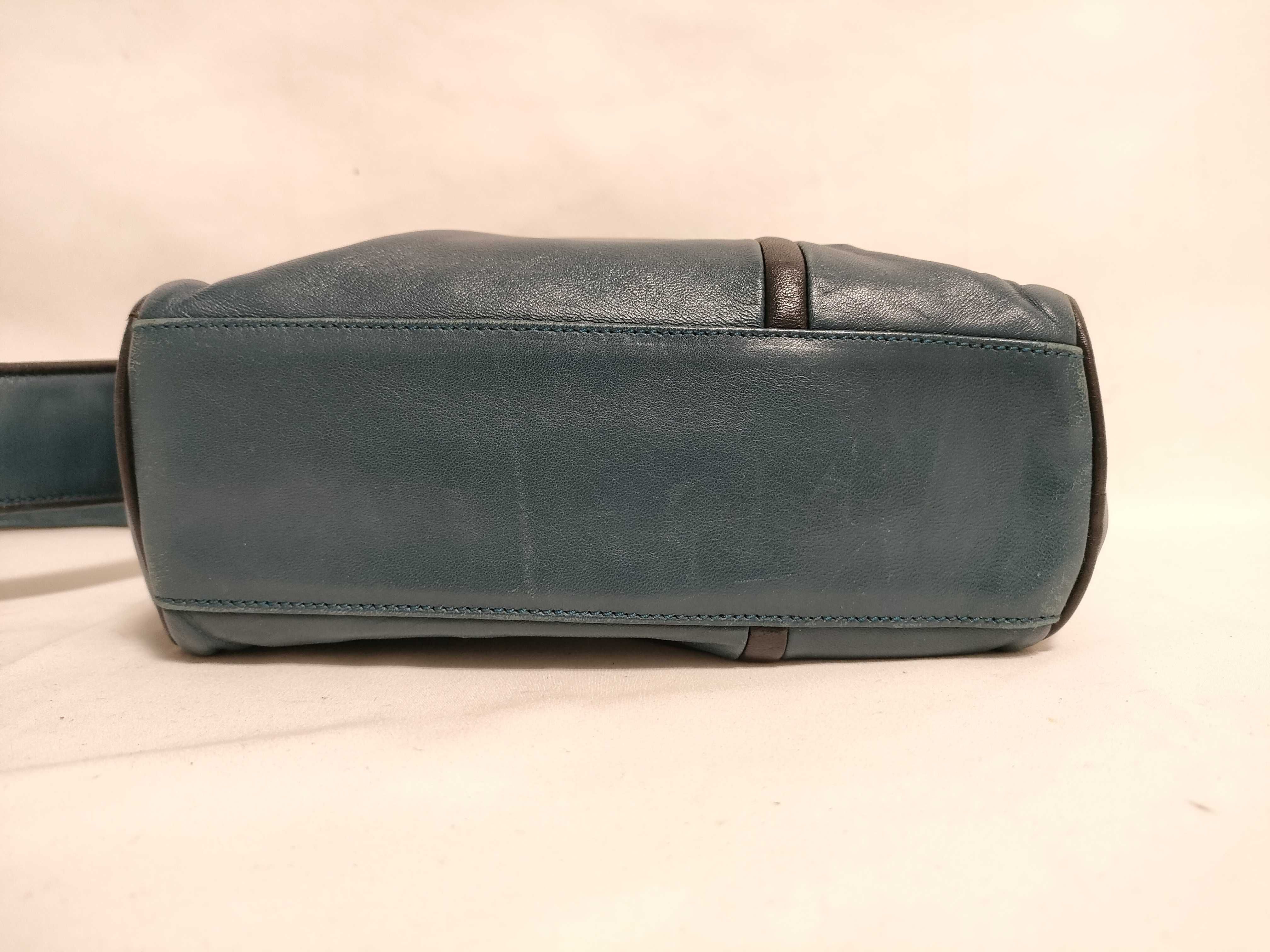 Anagram Leather Shoulder Bag — view 6