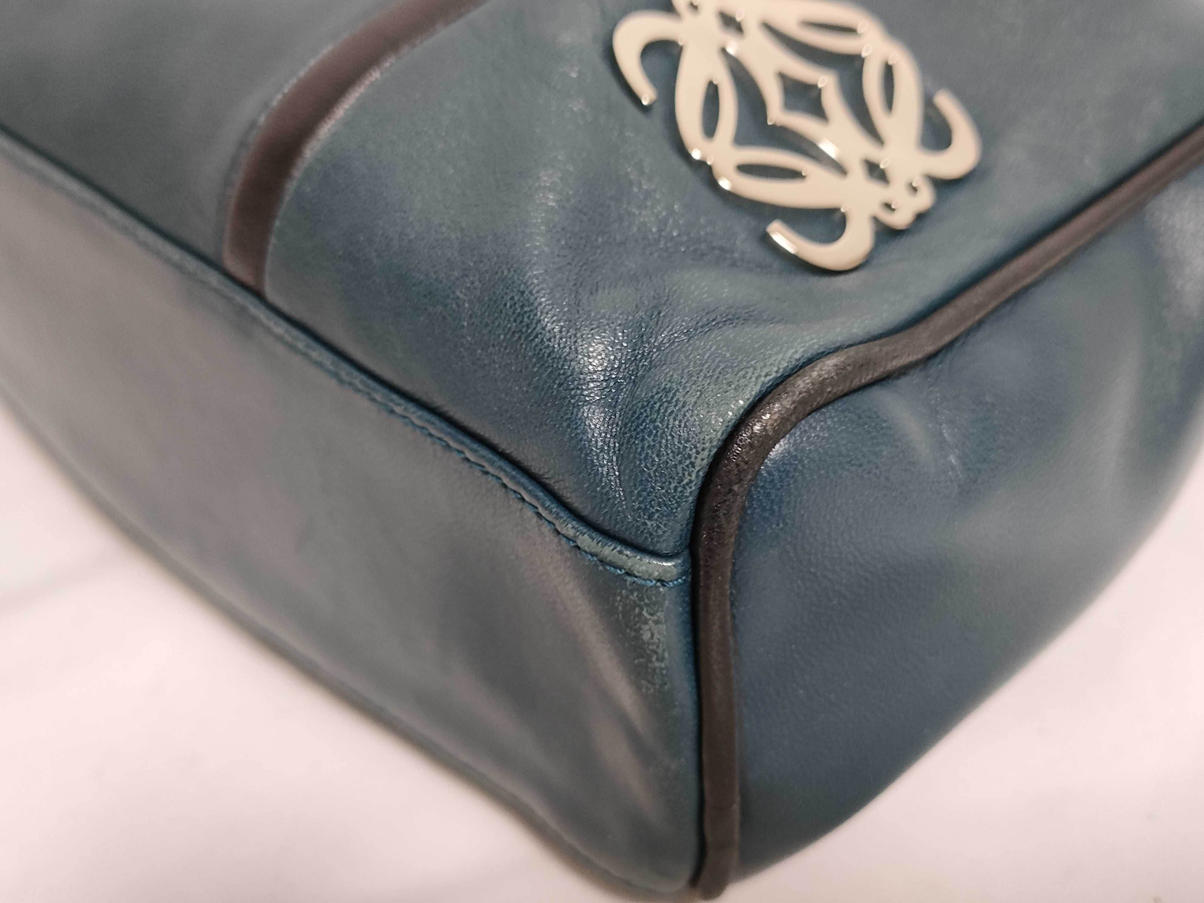 Anagram Leather Shoulder Bag — view 7