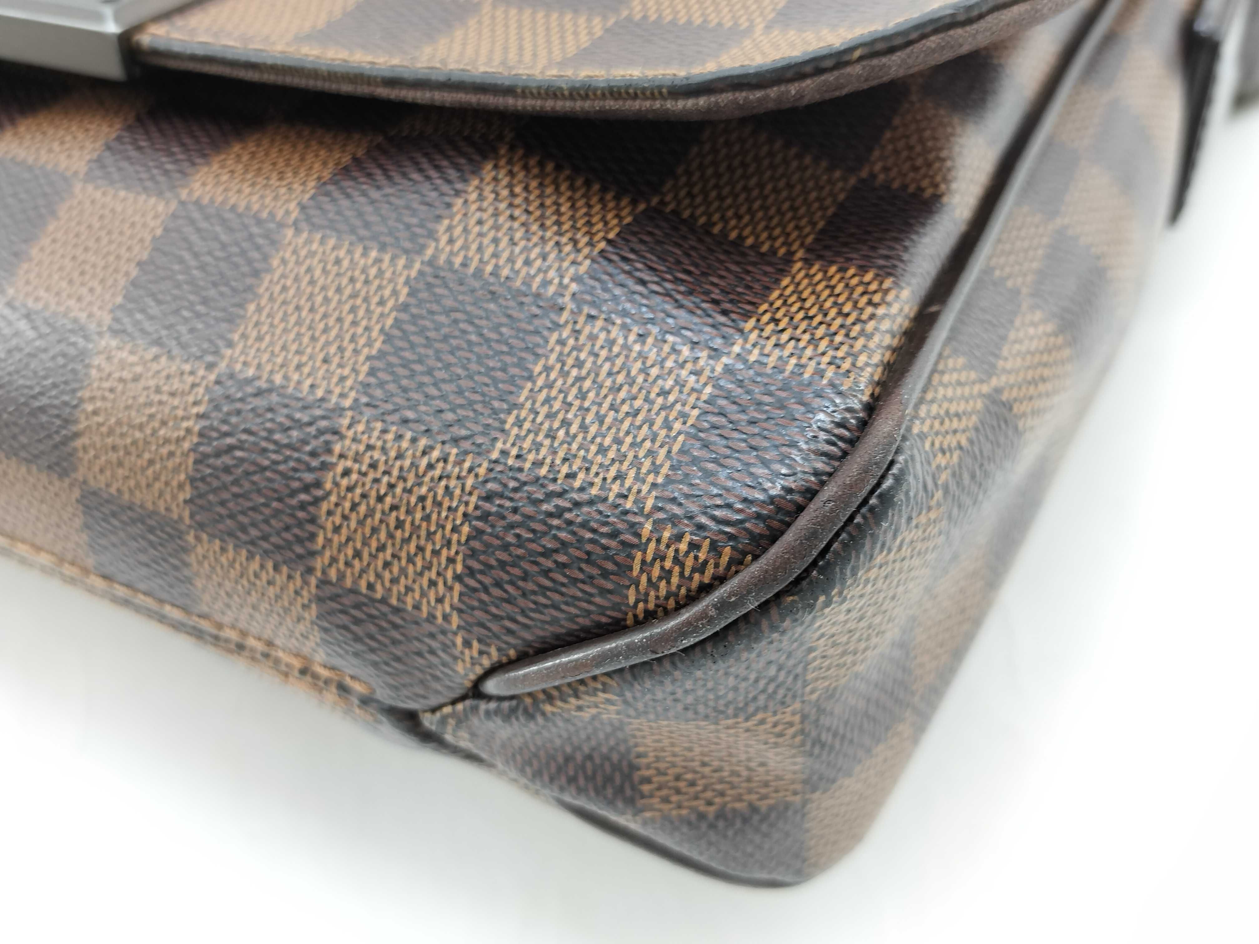 Damier District PM Shoulder Bag — view 5