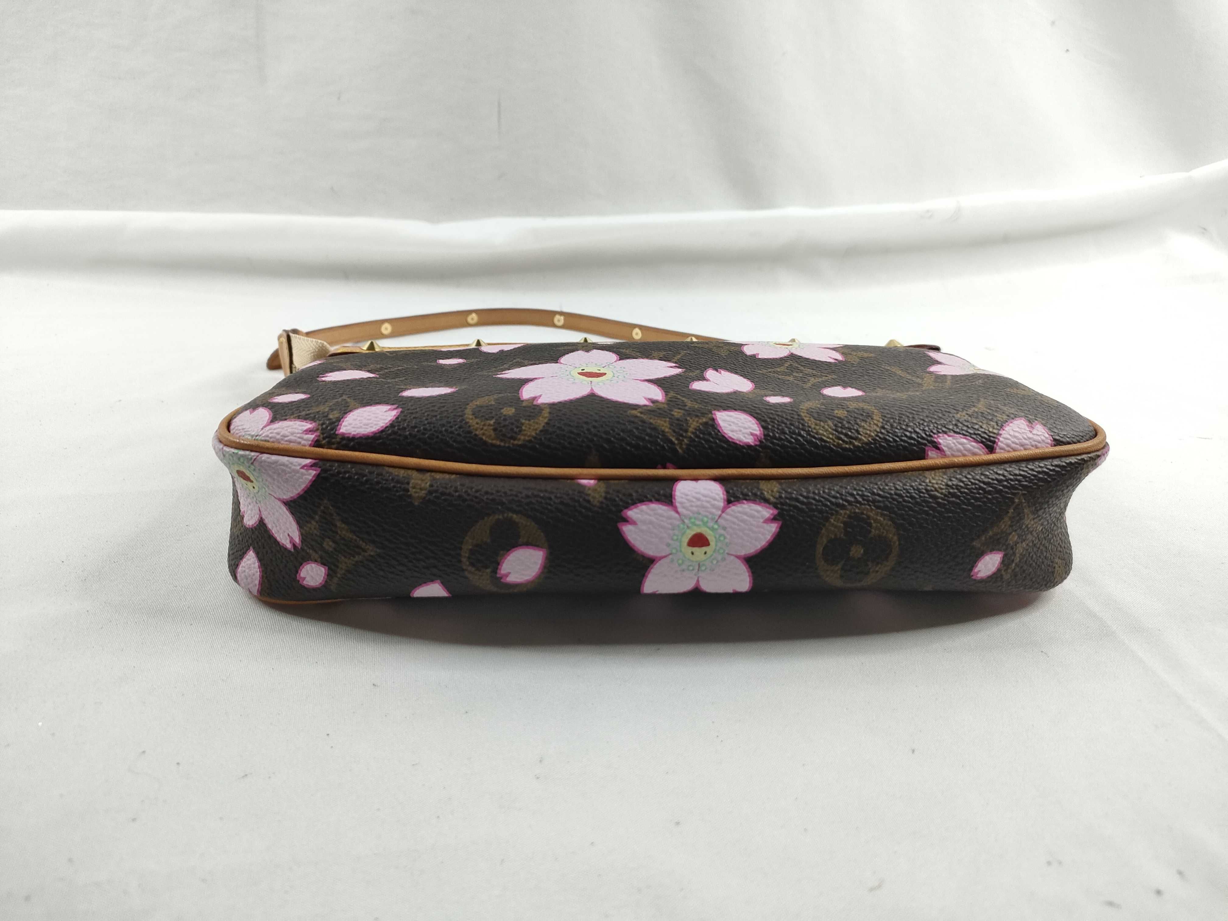 Monogram Cherry Blossom Accessoires M92006 Handbag — view 4