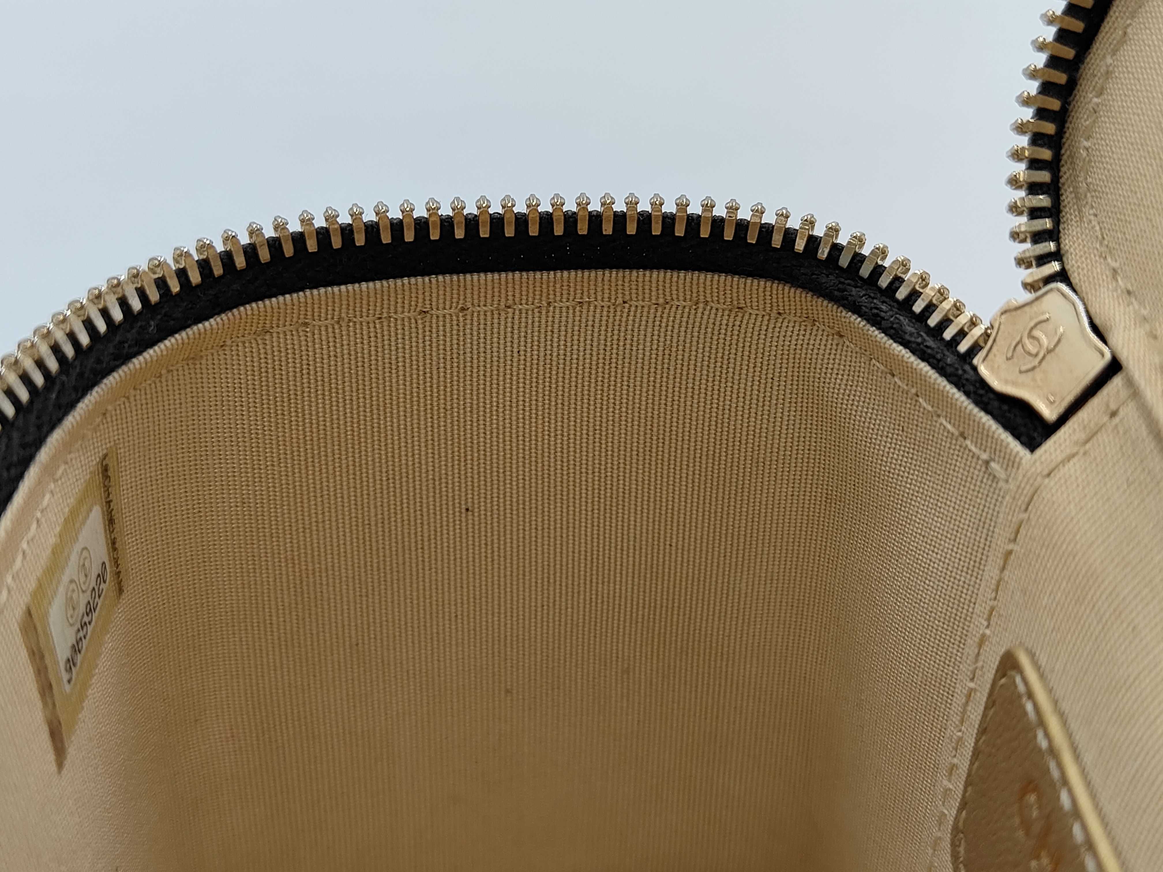 Vanity Chain Shoulder Bag — view 15