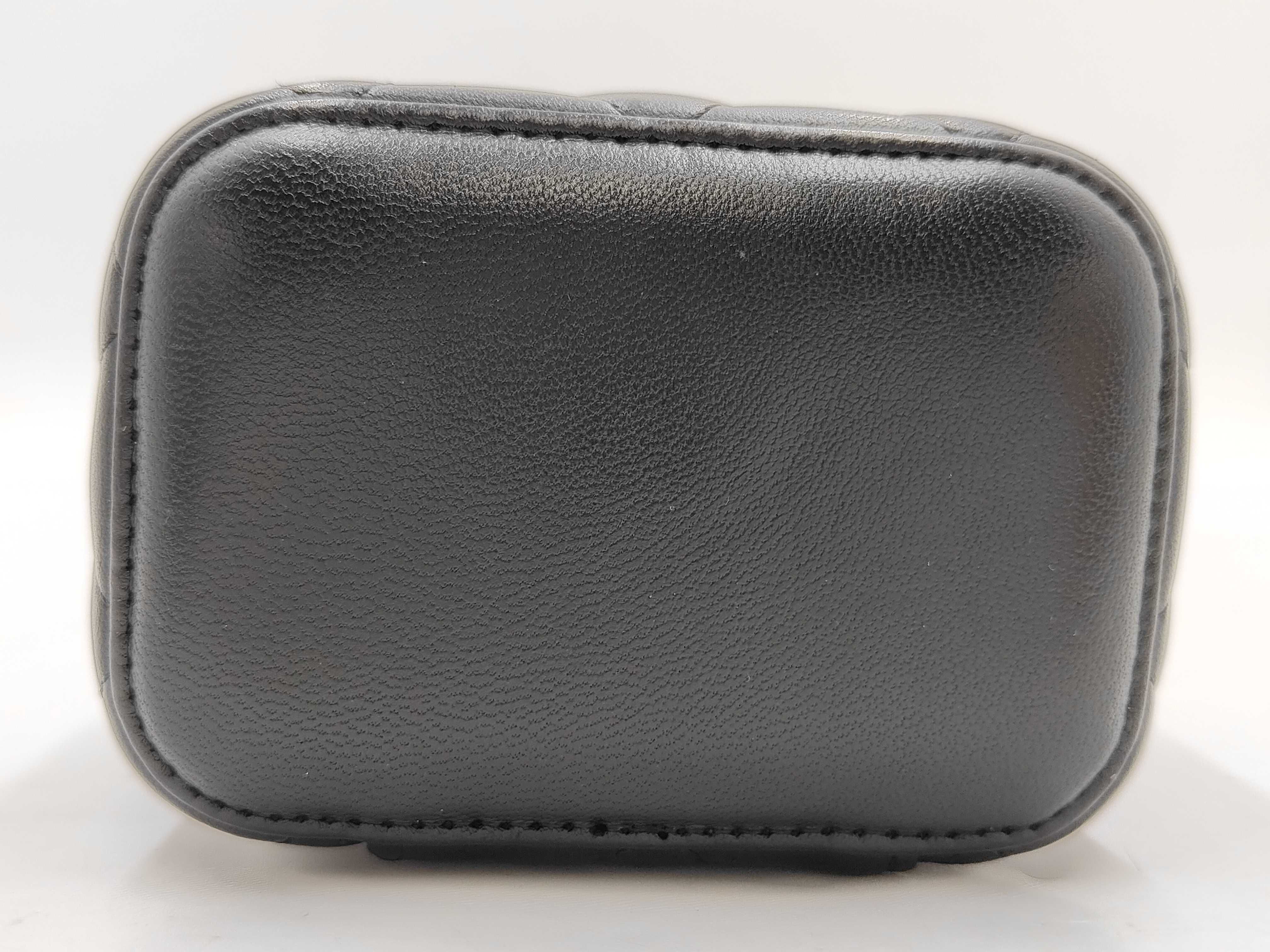 Vanity Chain Shoulder Bag — view 3