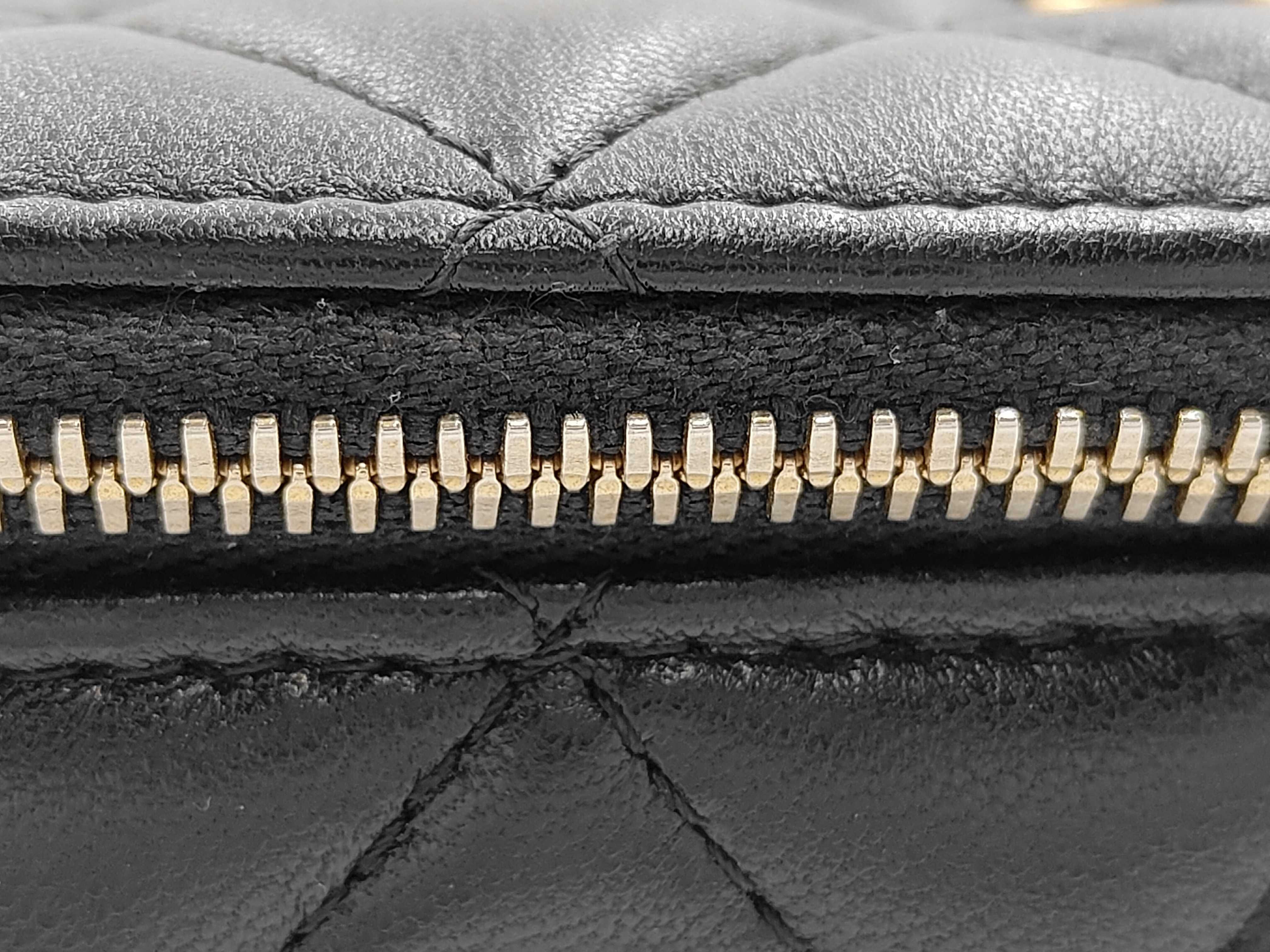 Vanity Chain Shoulder Bag — view 5