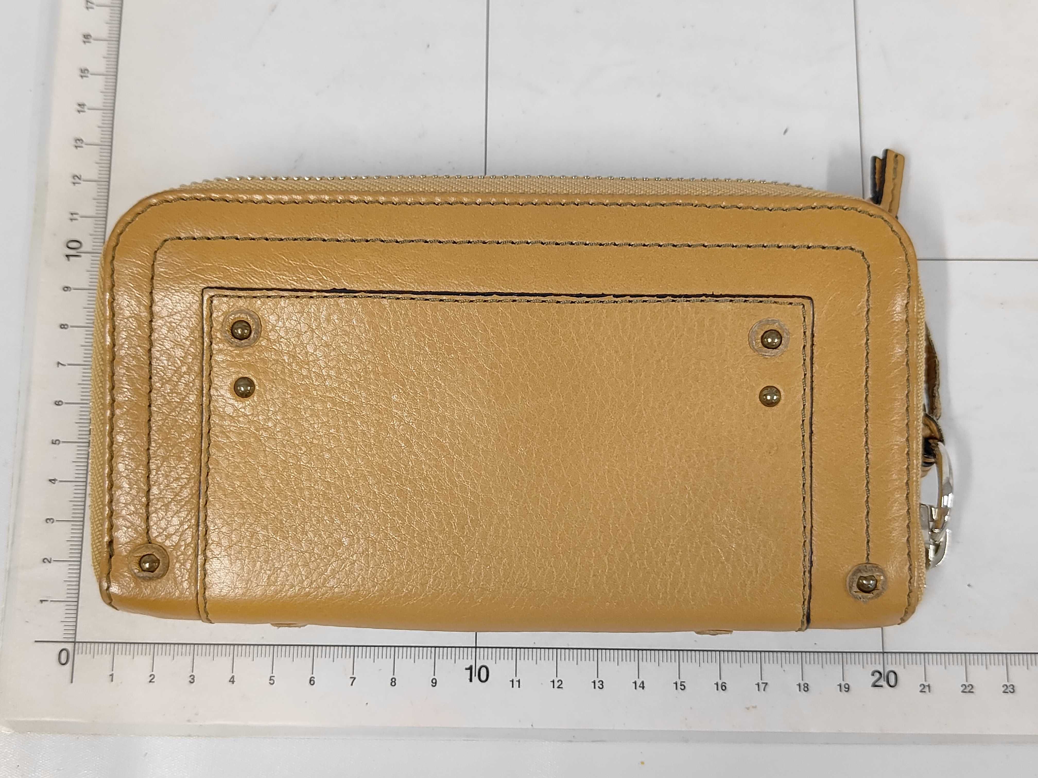 Chloé / Long Wallet / Leather Wallet — view 2