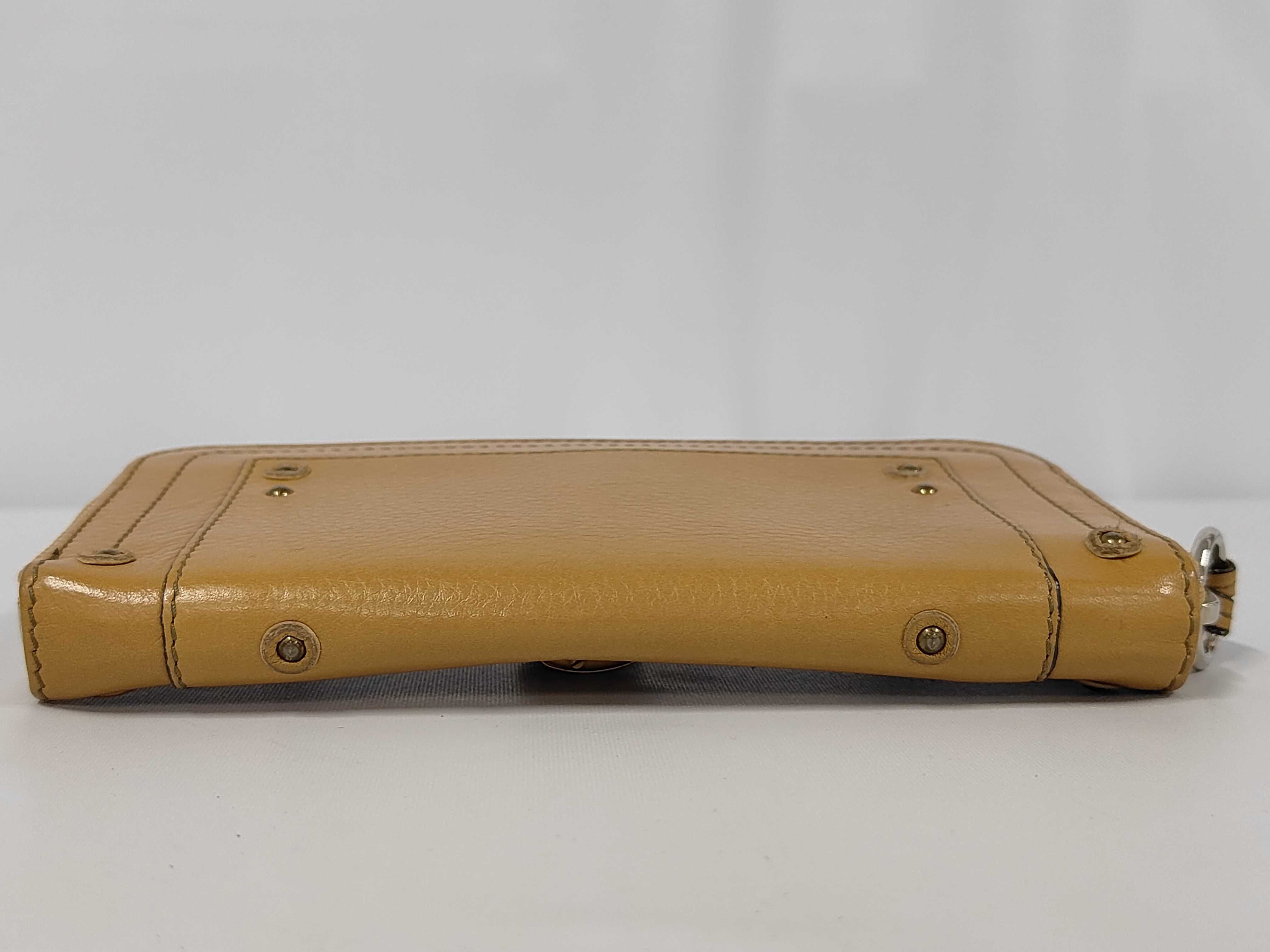 Chloé / Long Wallet / Leather Wallet — view 4