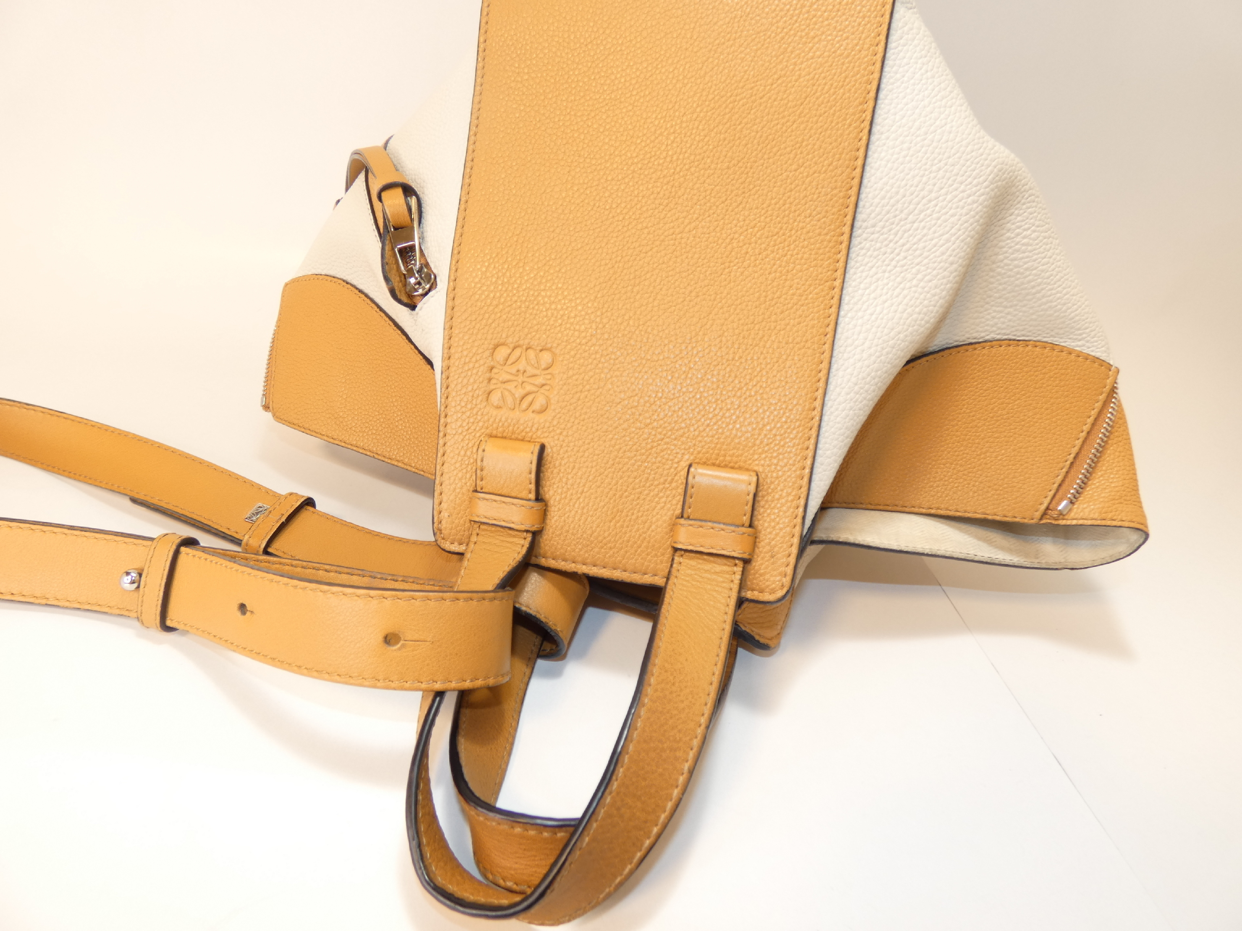 2-way Hammock Camel Shoulder Handbag — view 3