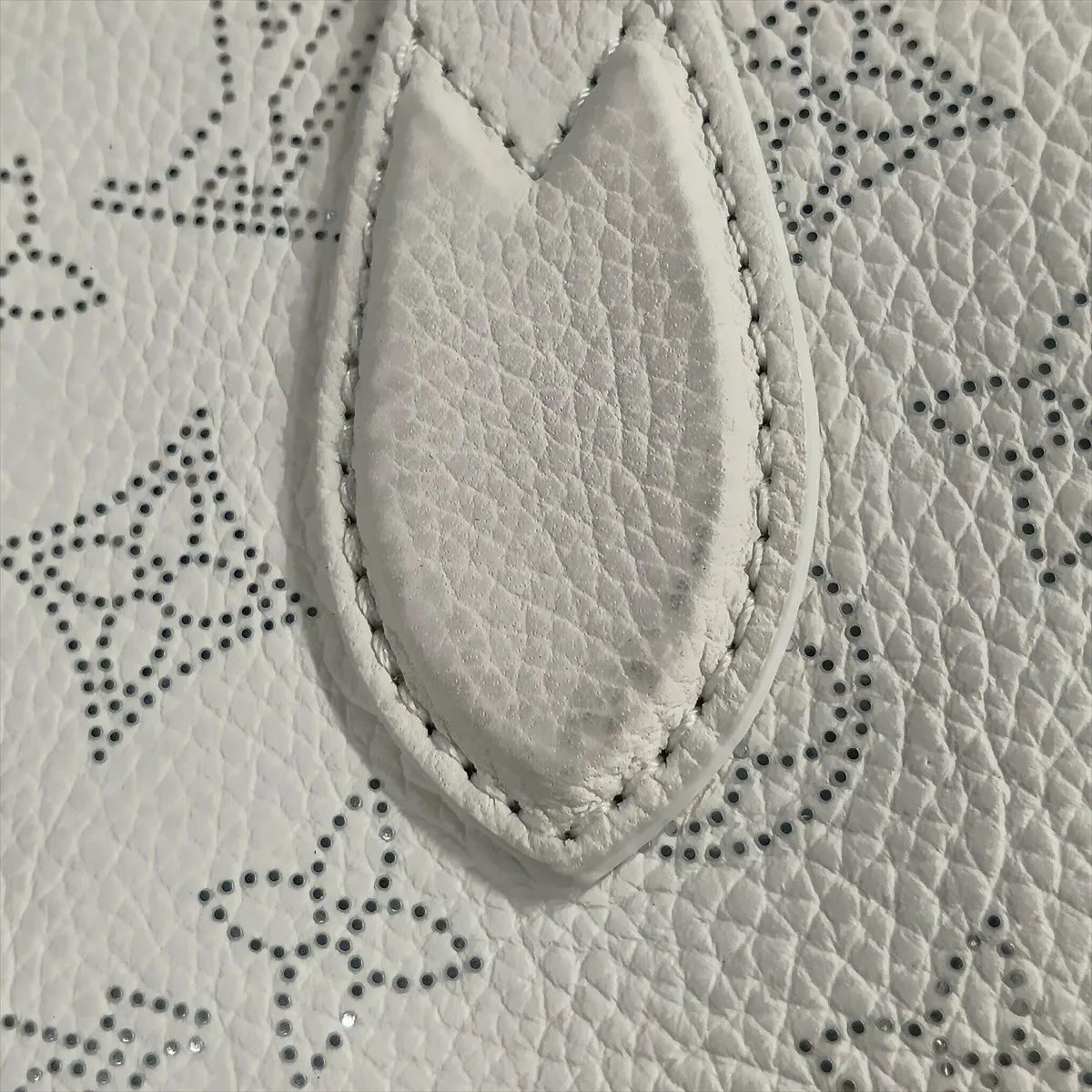 Mahina Blossom PM M11842 White (RFID detected) — view 13