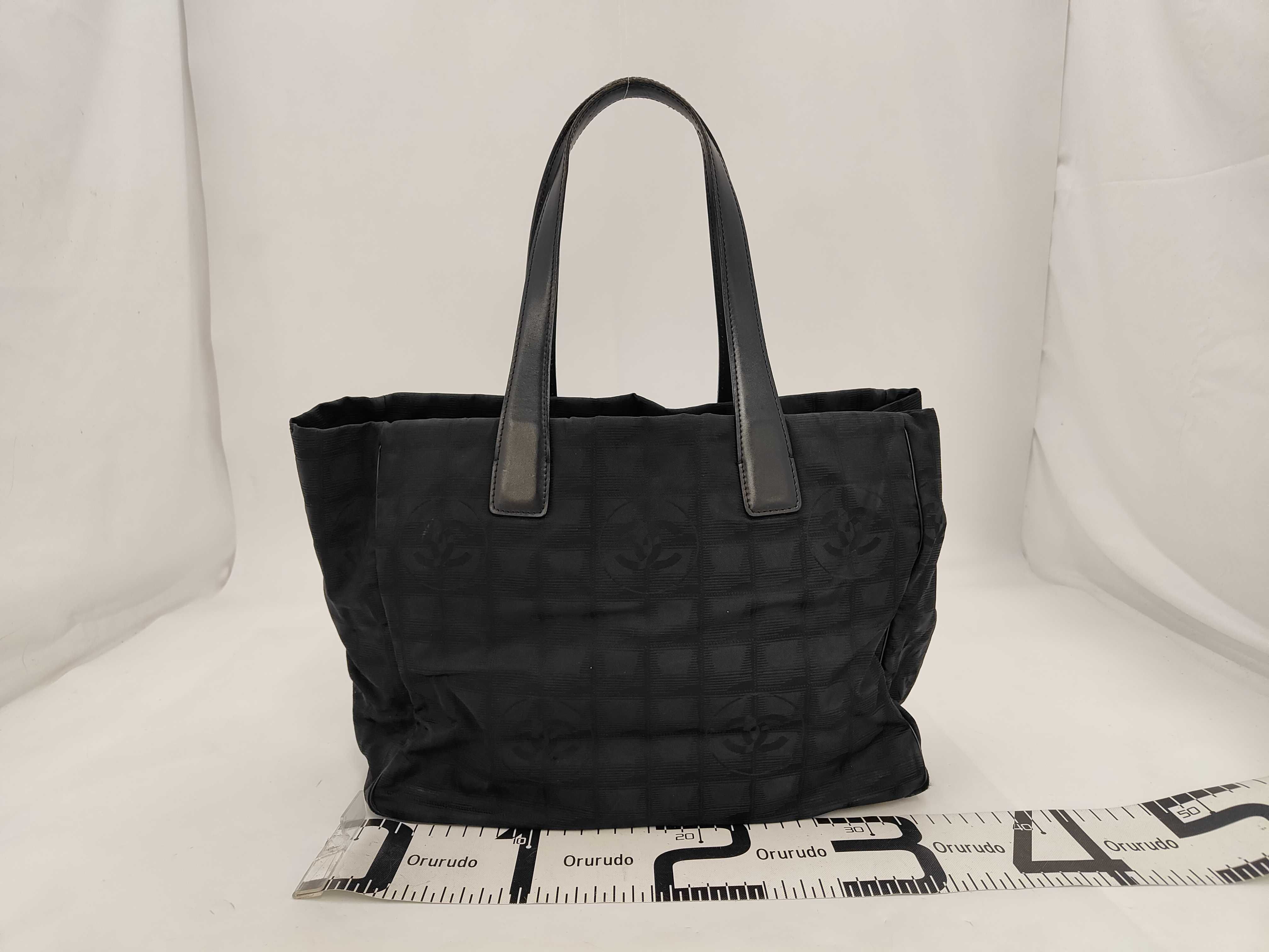 New Travel Line Tote MM Tote Bag — view 2