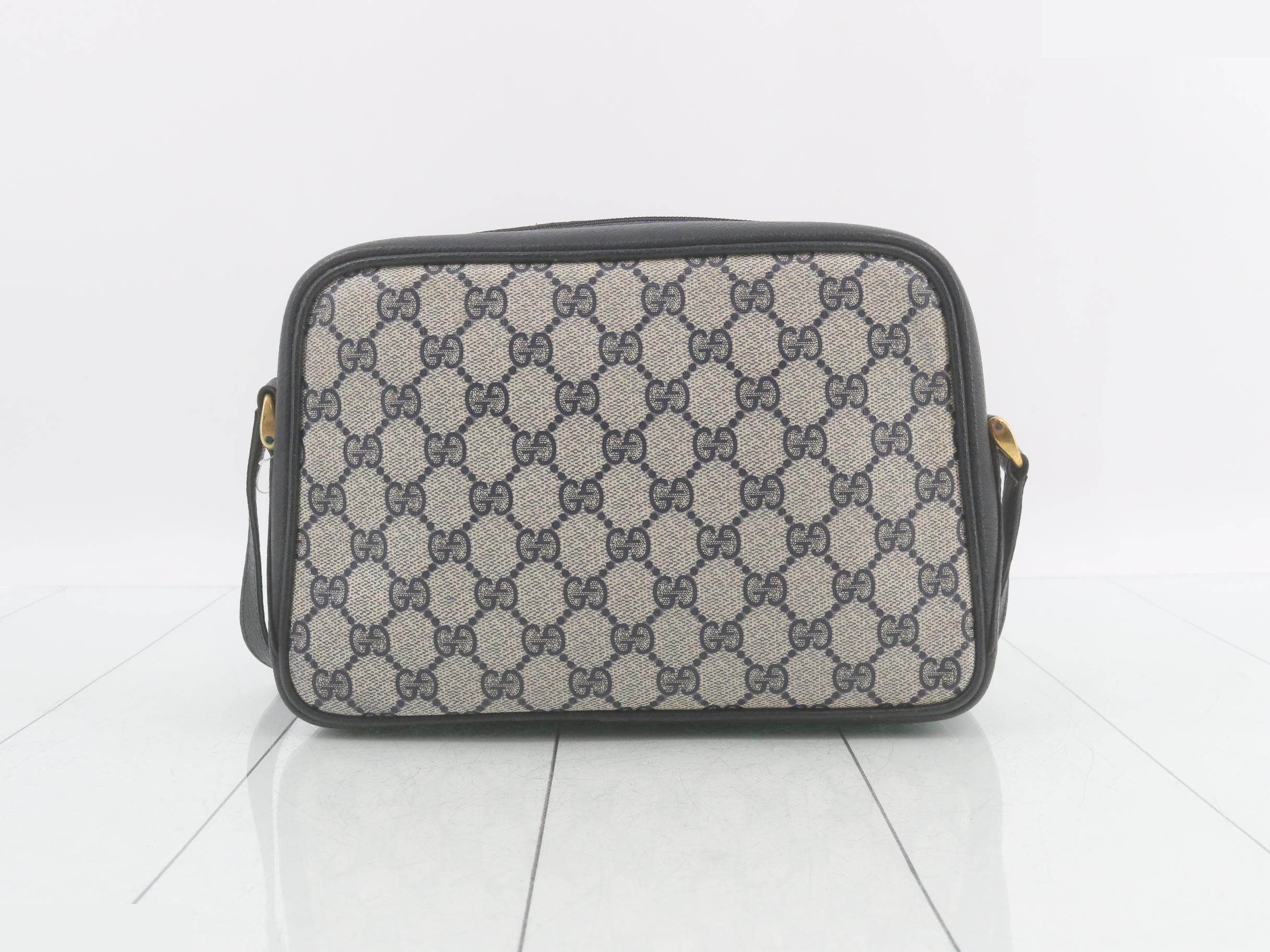 GG Supreme Sherry Shoulder Bag — view 2