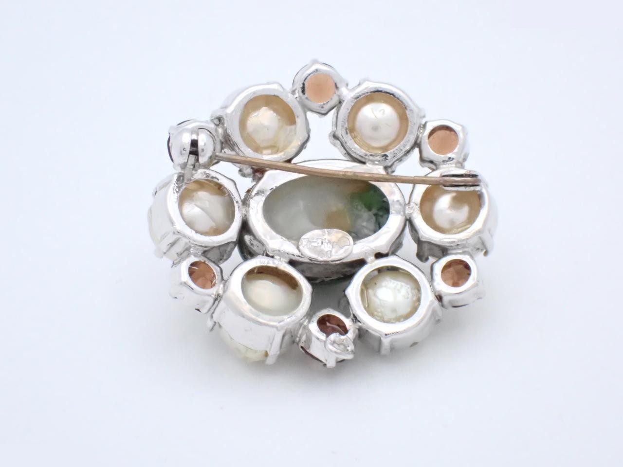 Pearl Brooch, Oval — view 2