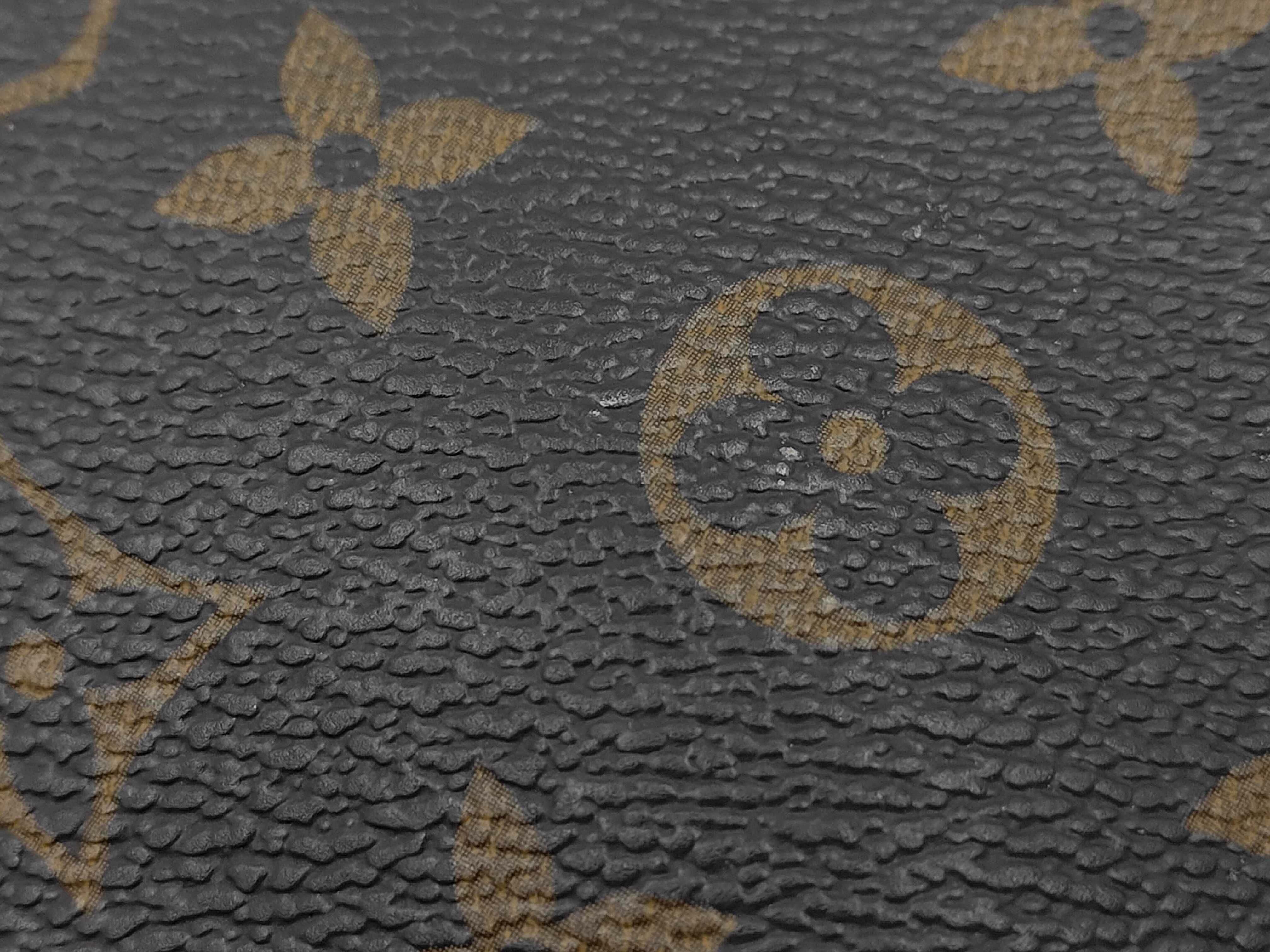 Monogram LV Accessoires Pouch — view 12