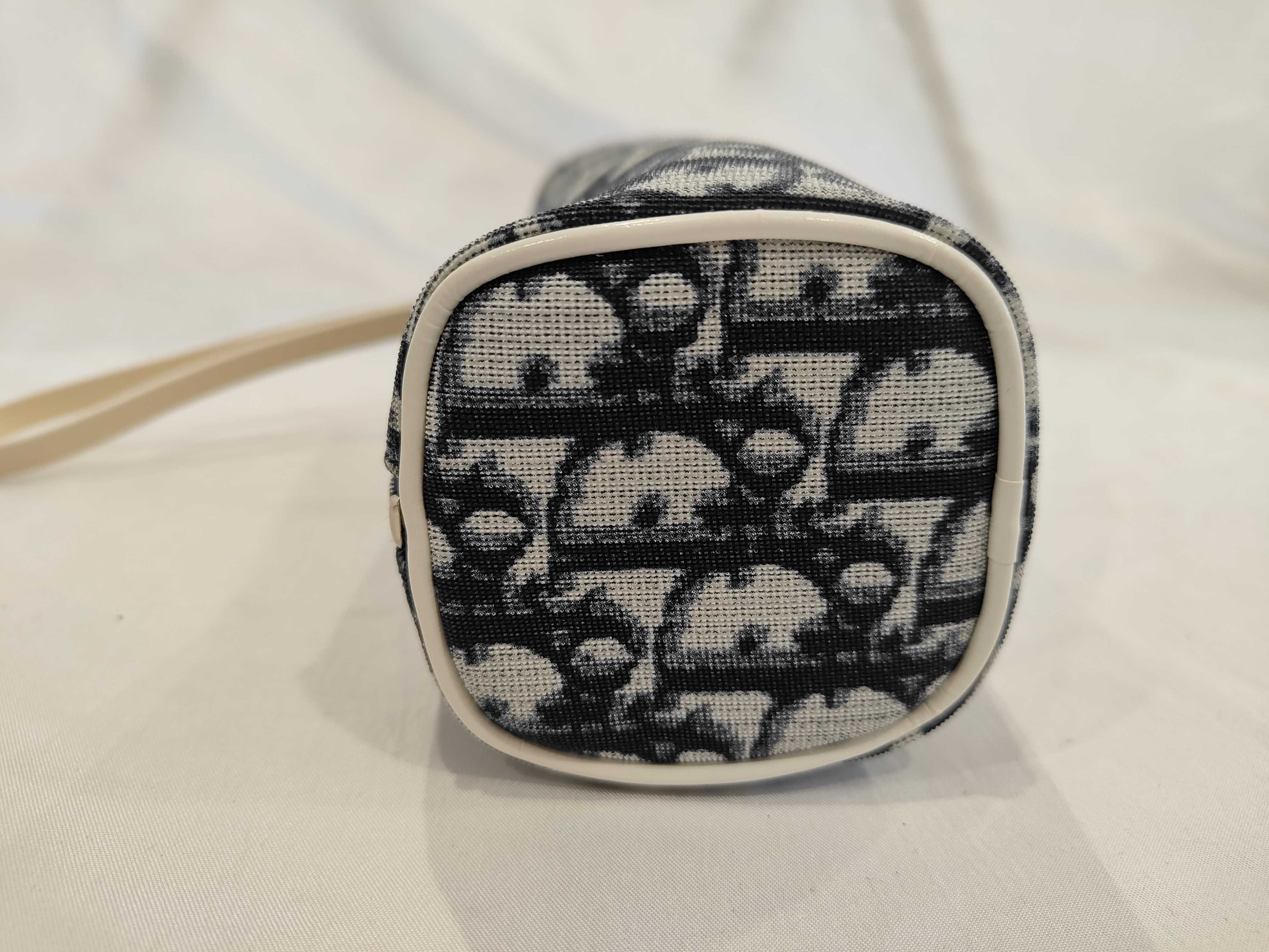 Number Pouch — view 5