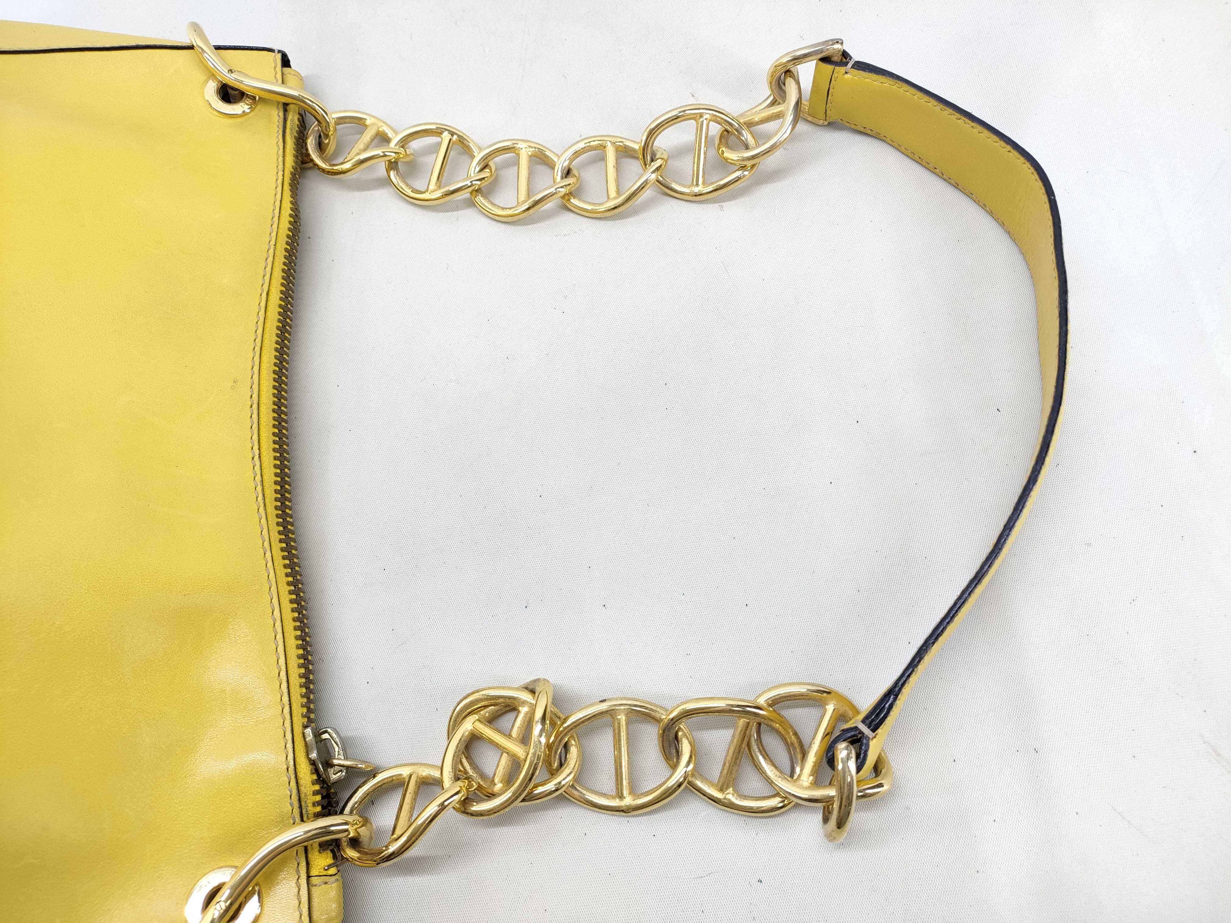 logo embossed leather chain shoulder bag white tag 7 shoulder bag — view 4
