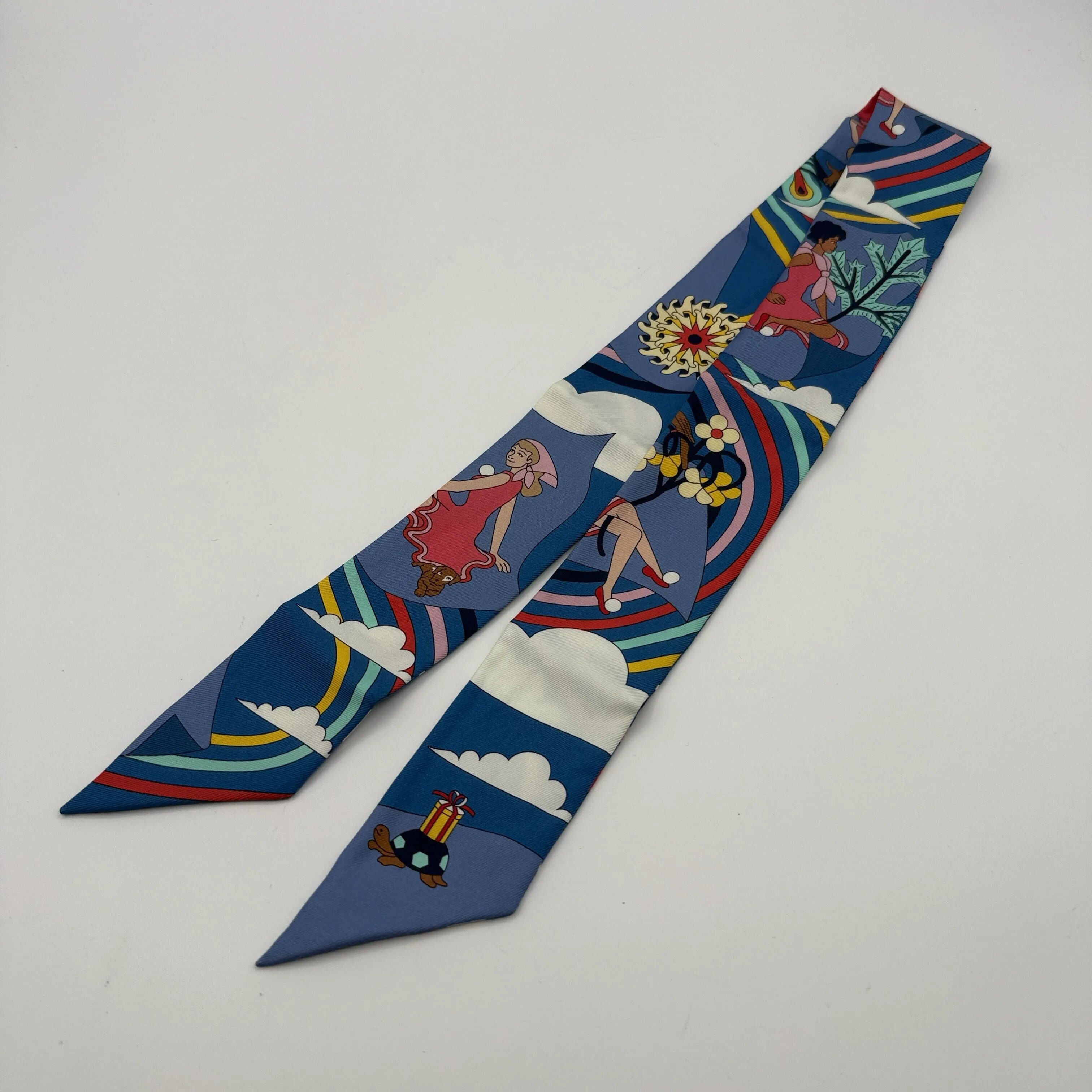 Twilly Flying Carre and other accessories — view 3