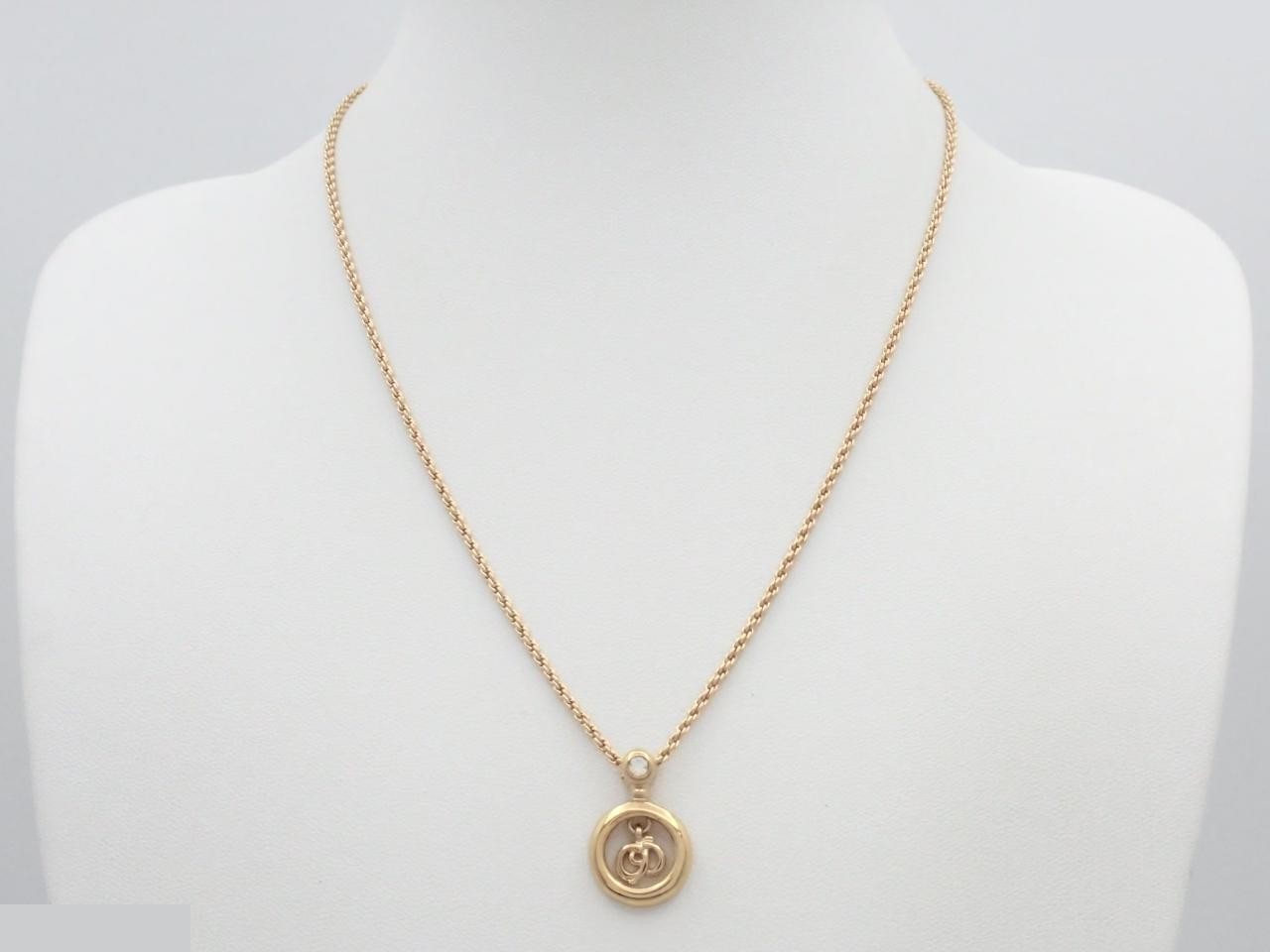 Other line: Precious metal necklaces and pendants, neck circumference approximately 46 cm. — view 3