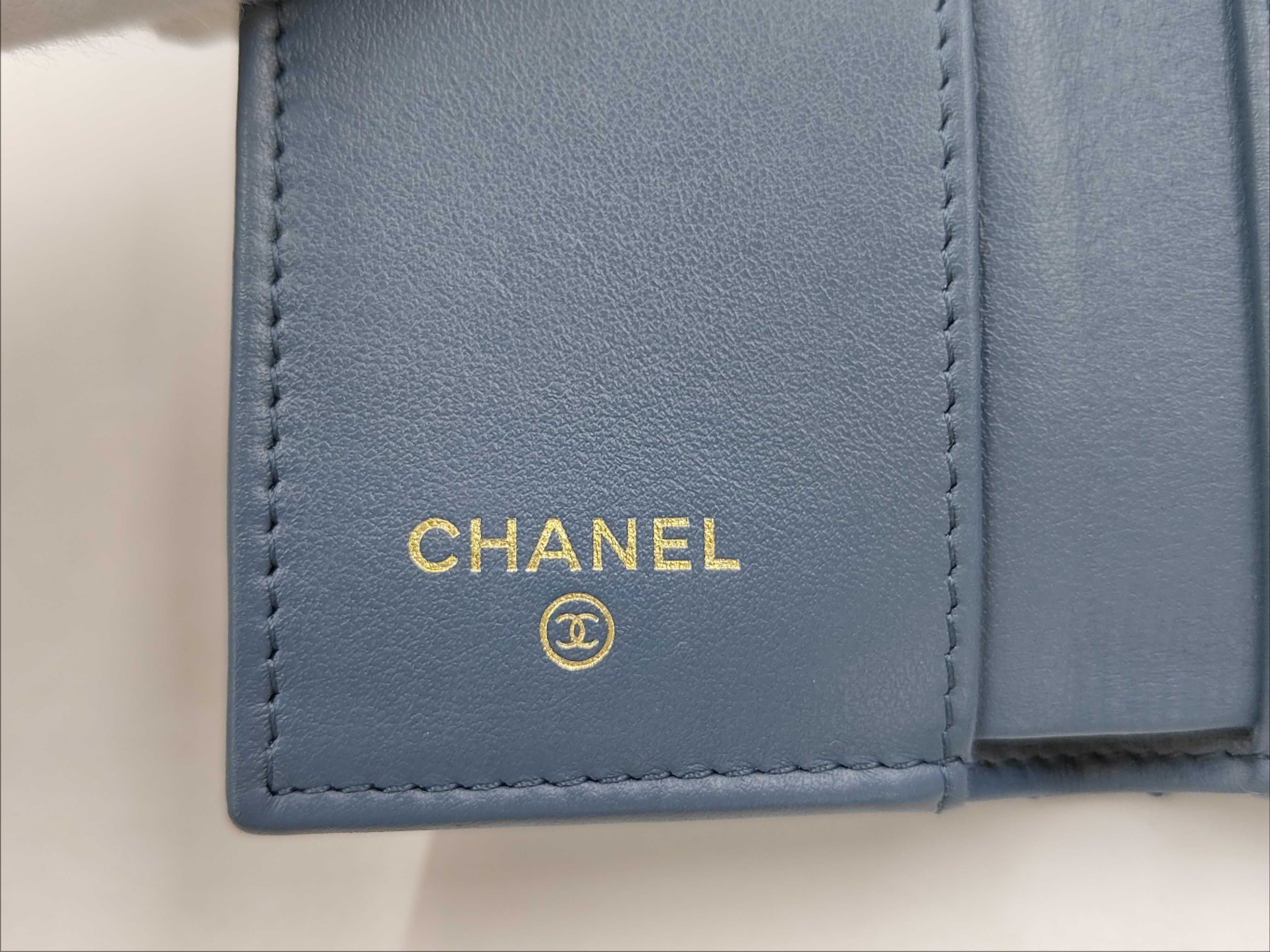 wallet — view 12