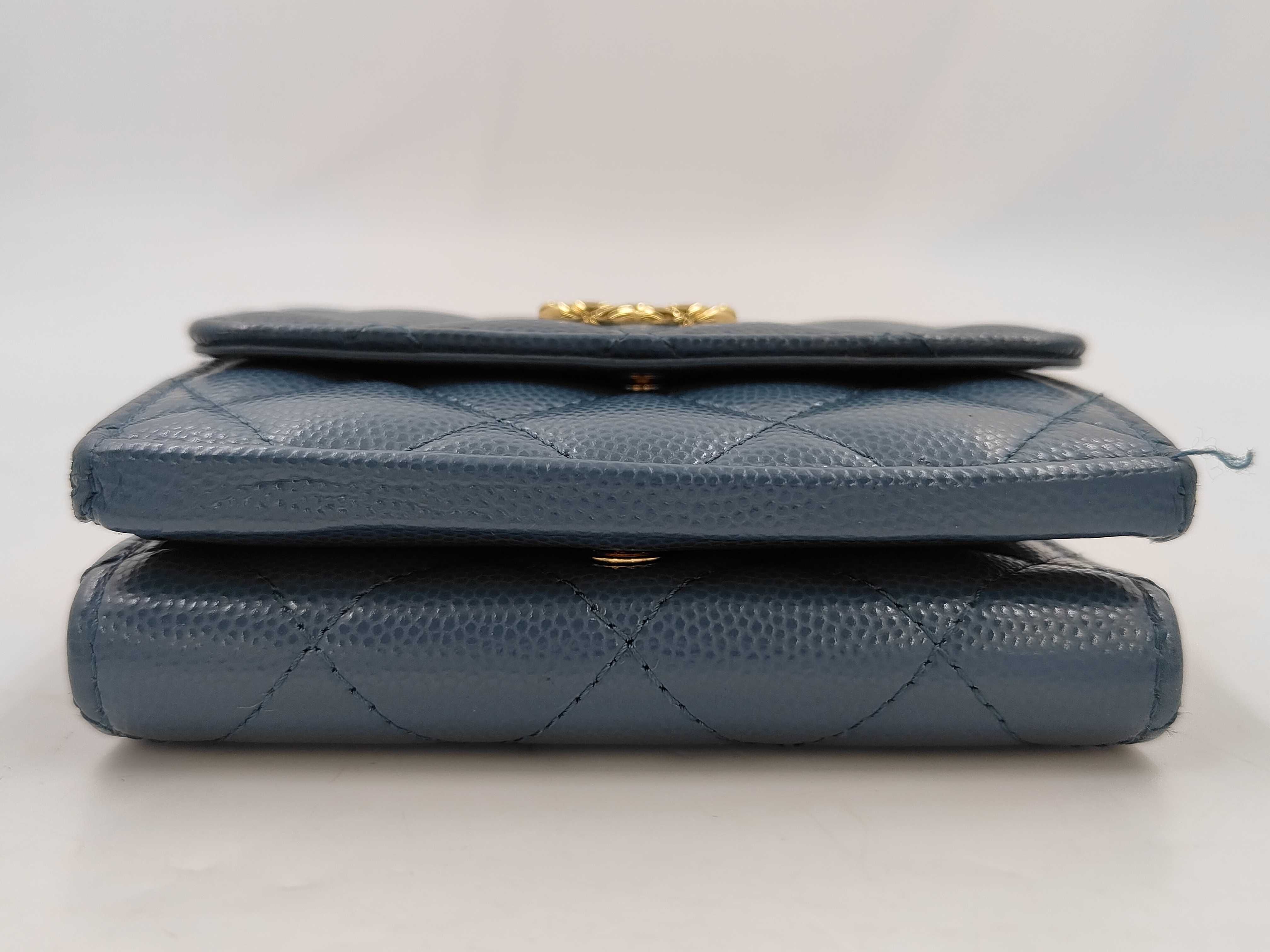 wallet — view 3