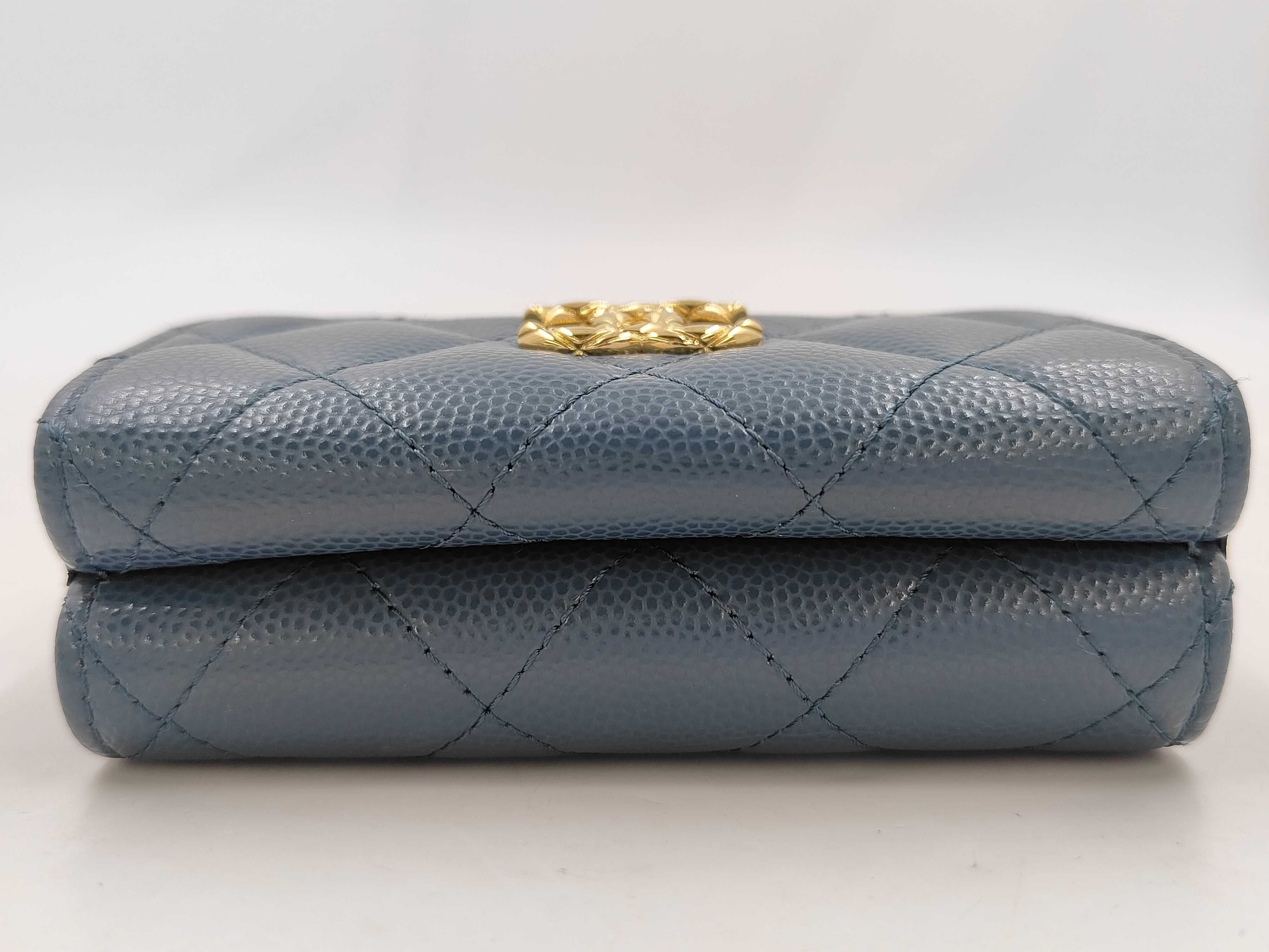 wallet — view 5