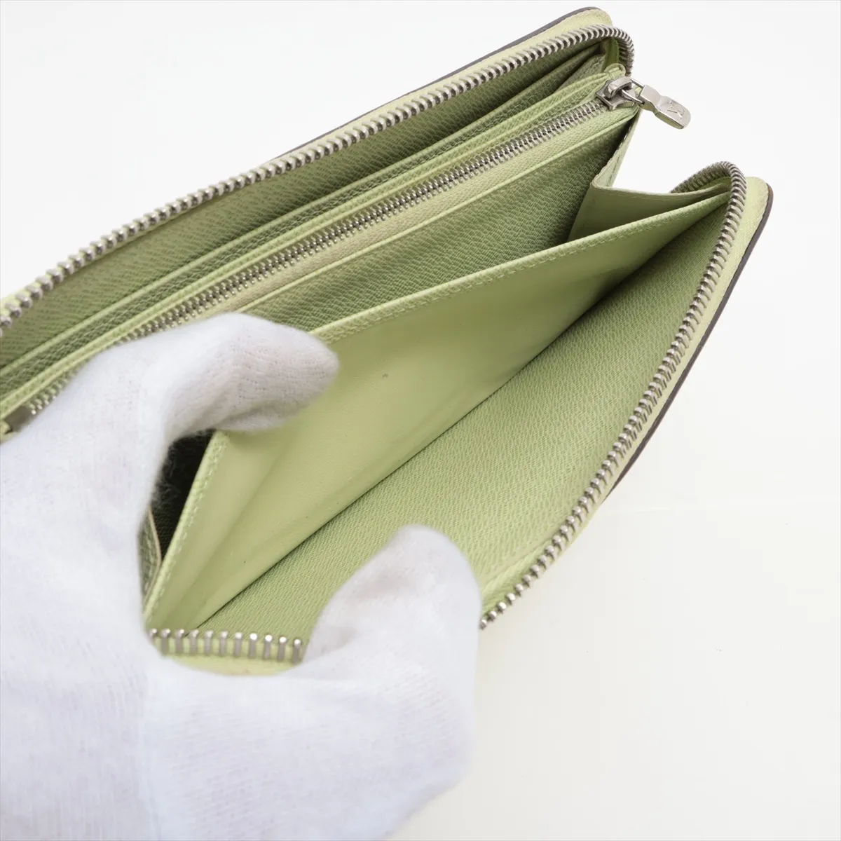 Epi Zippy Wallet M82513 Green Round Zip Wallet (RFID detected) — view 9