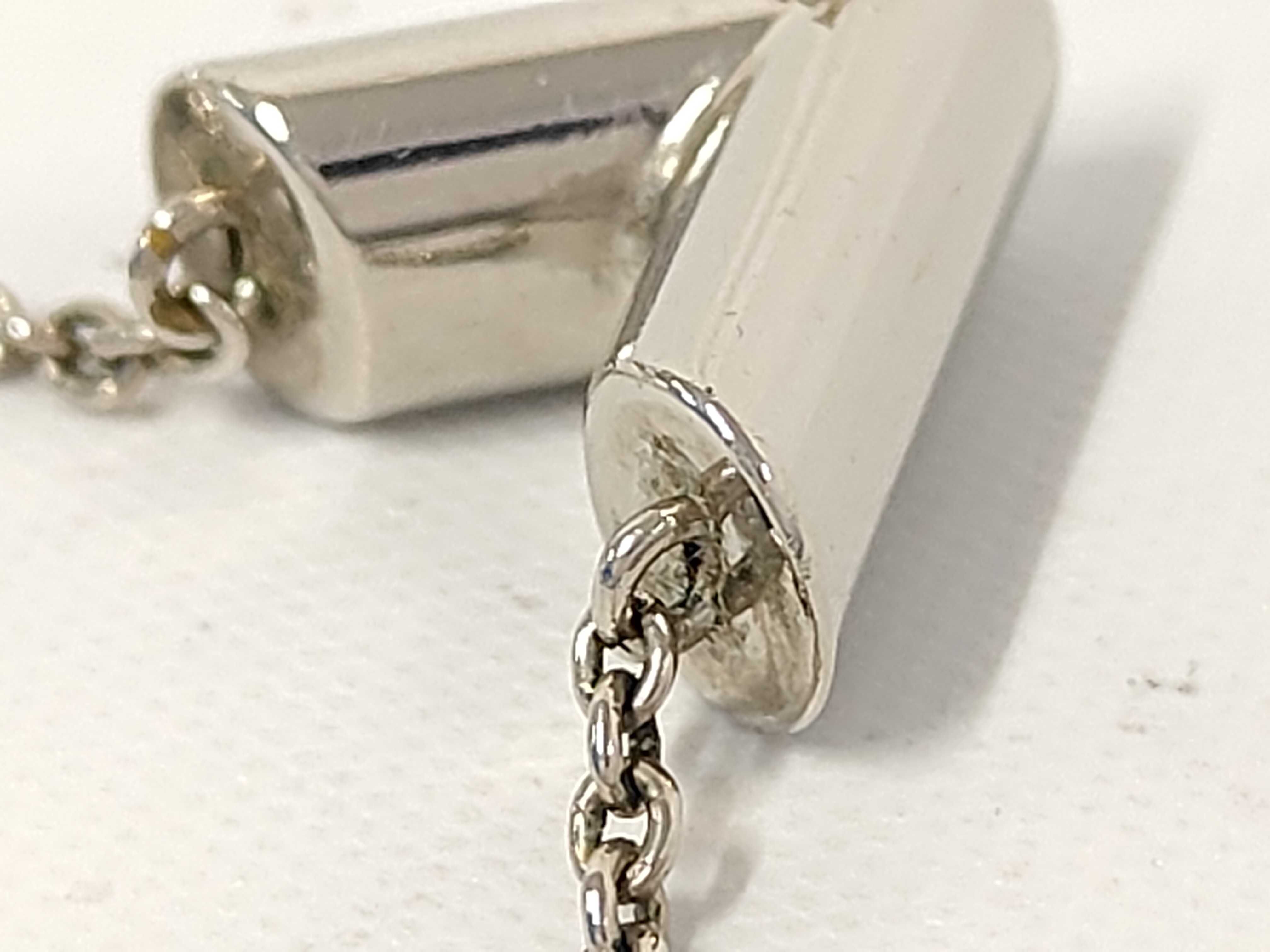 Essential V Silver Necklace — view 7