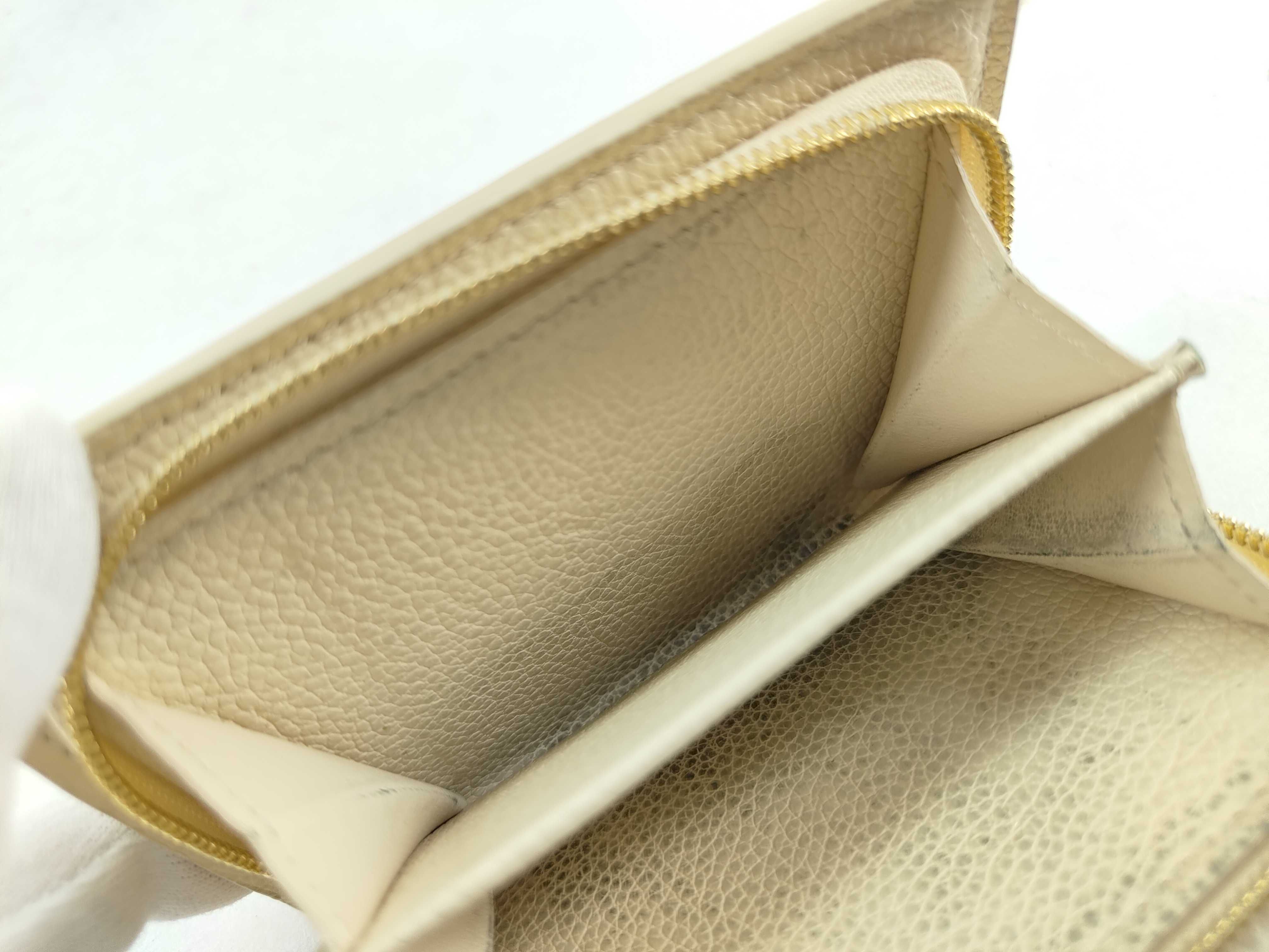 wallet — view 12