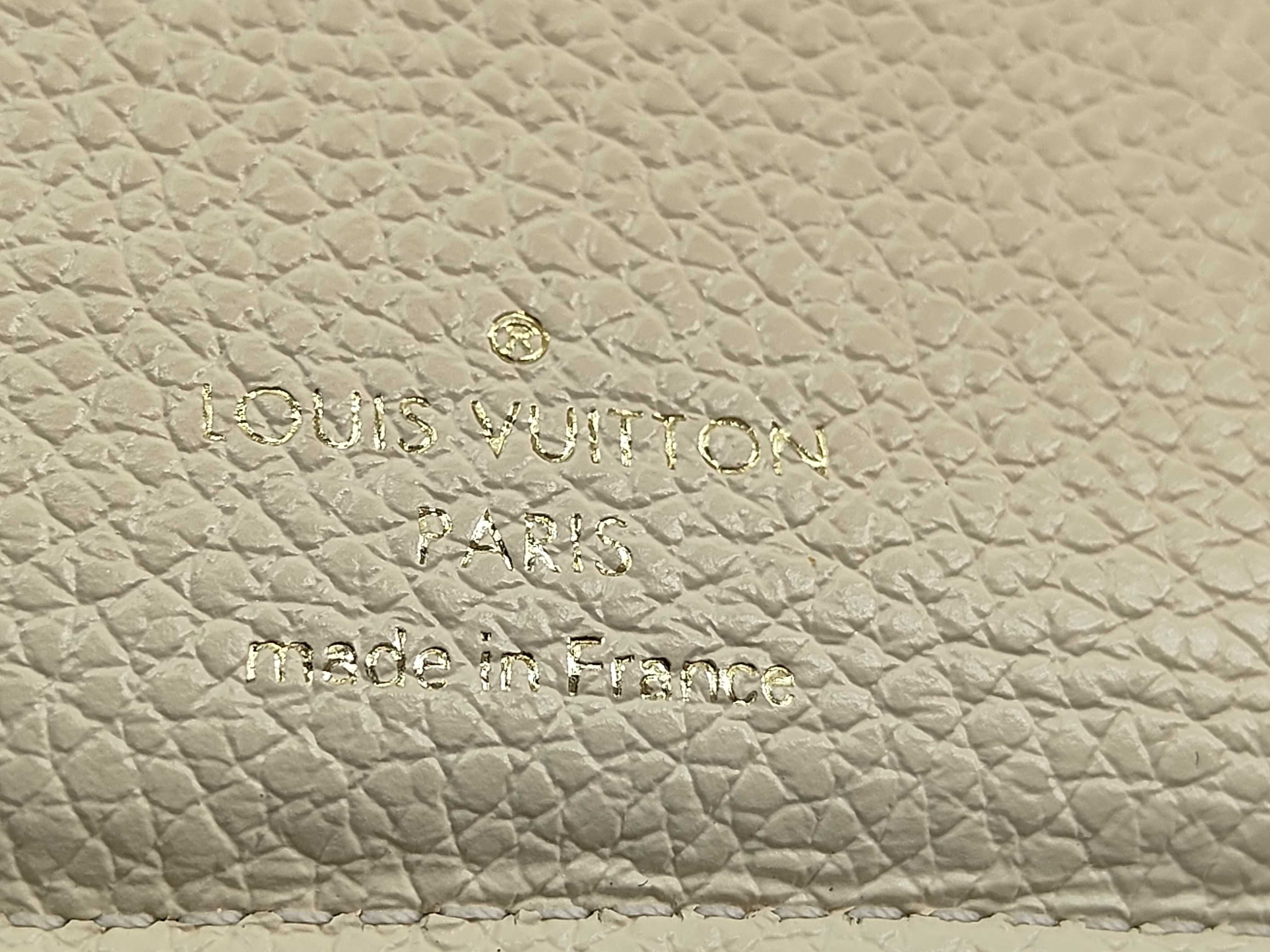 wallet — view 9