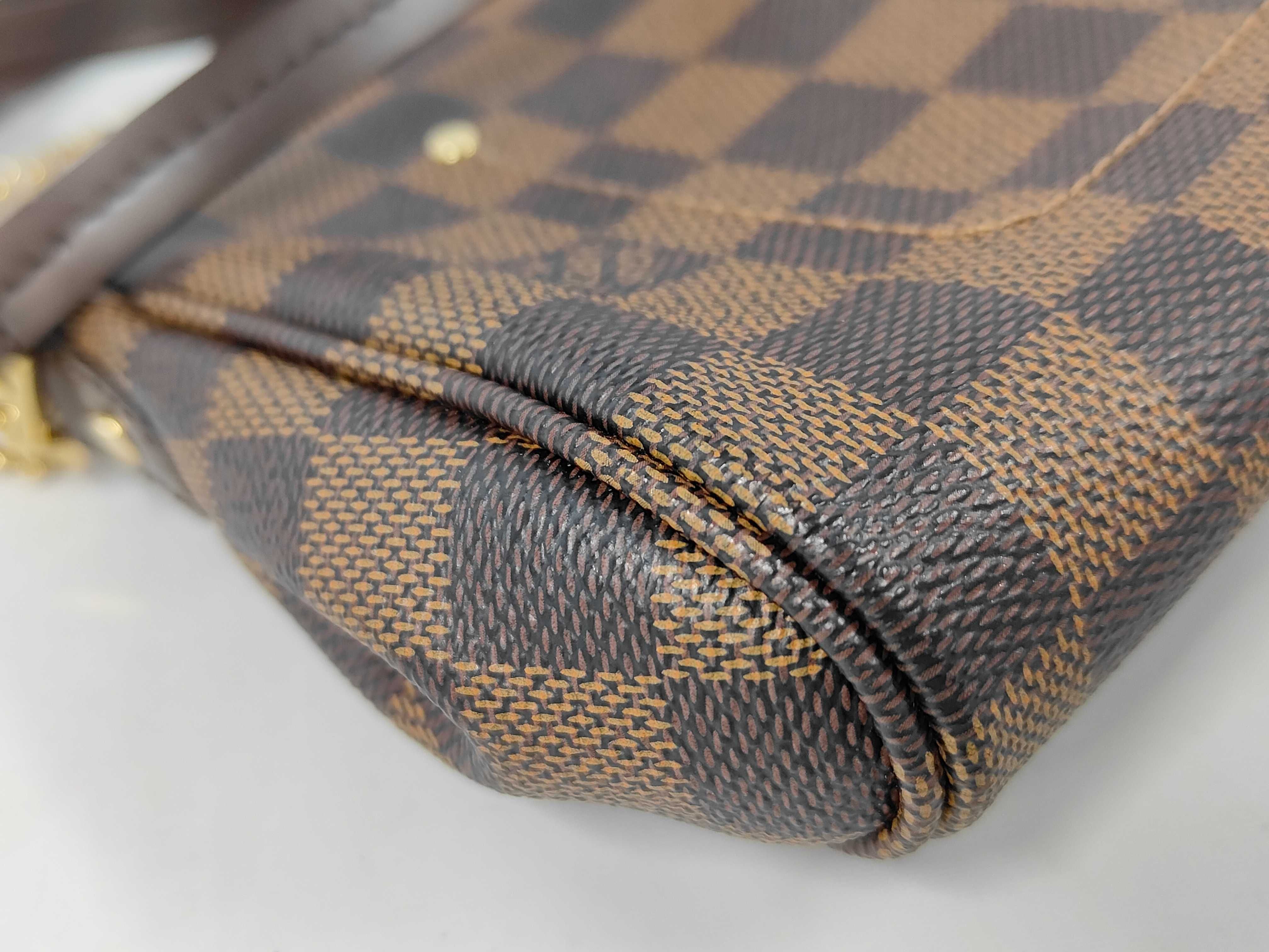 LV Damier Favorite PM Shoulder Bag — view 4