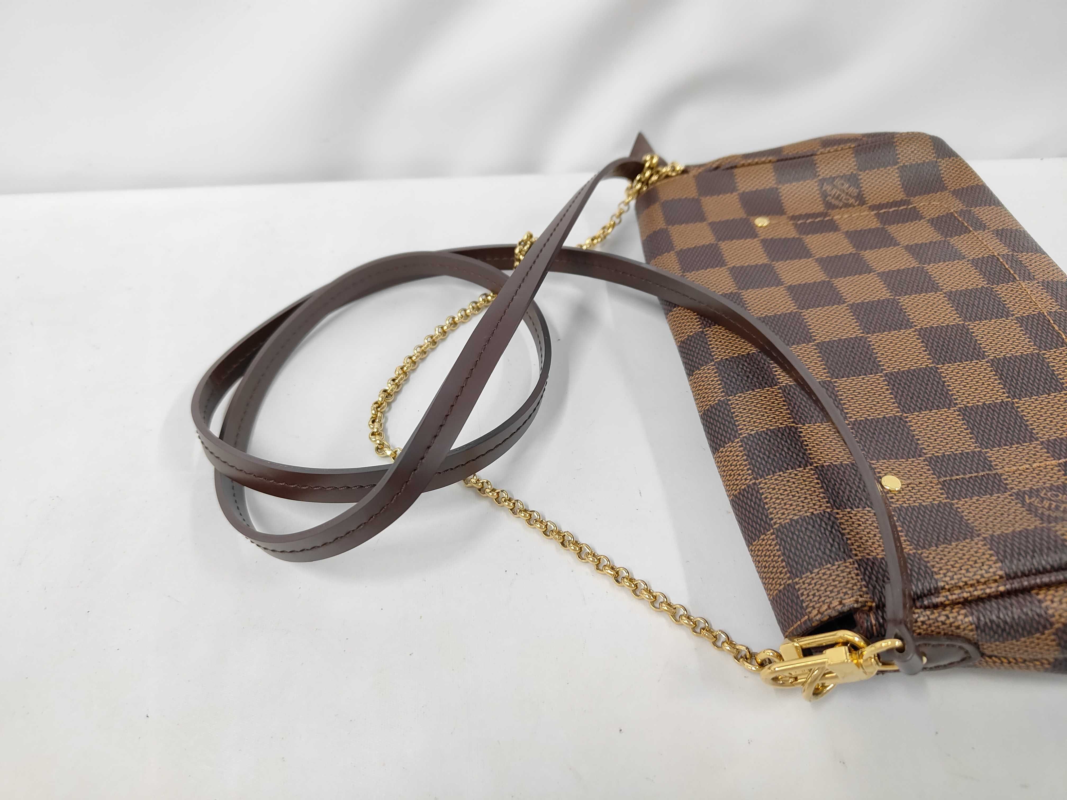 LV Damier Favorite PM Shoulder Bag — view 5