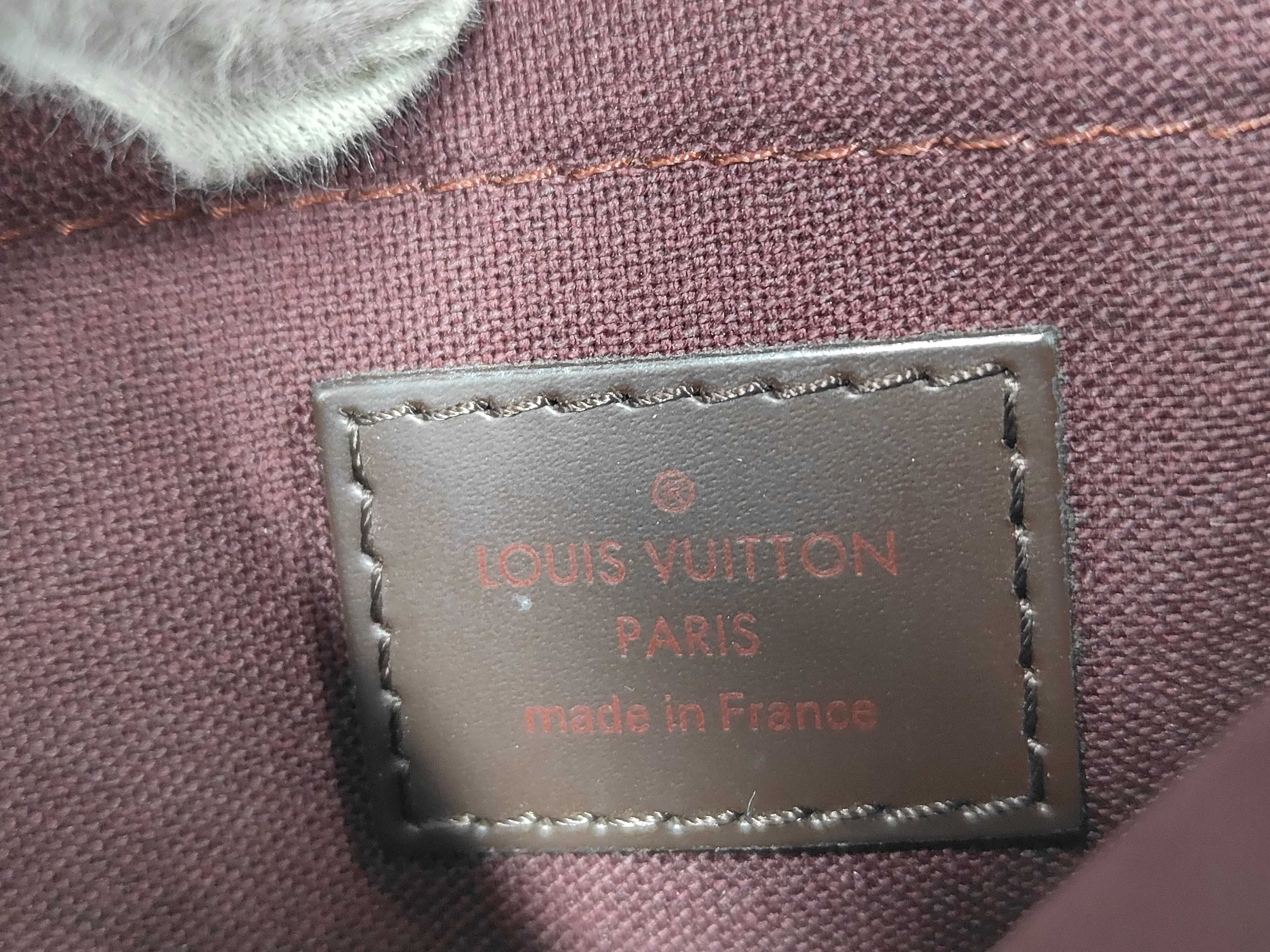LV Damier Favorite PM Shoulder Bag — view 10