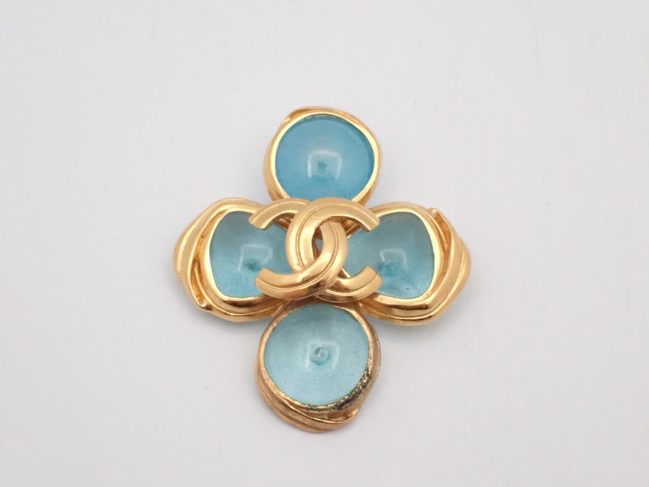 Coco Mark Gold Brooch