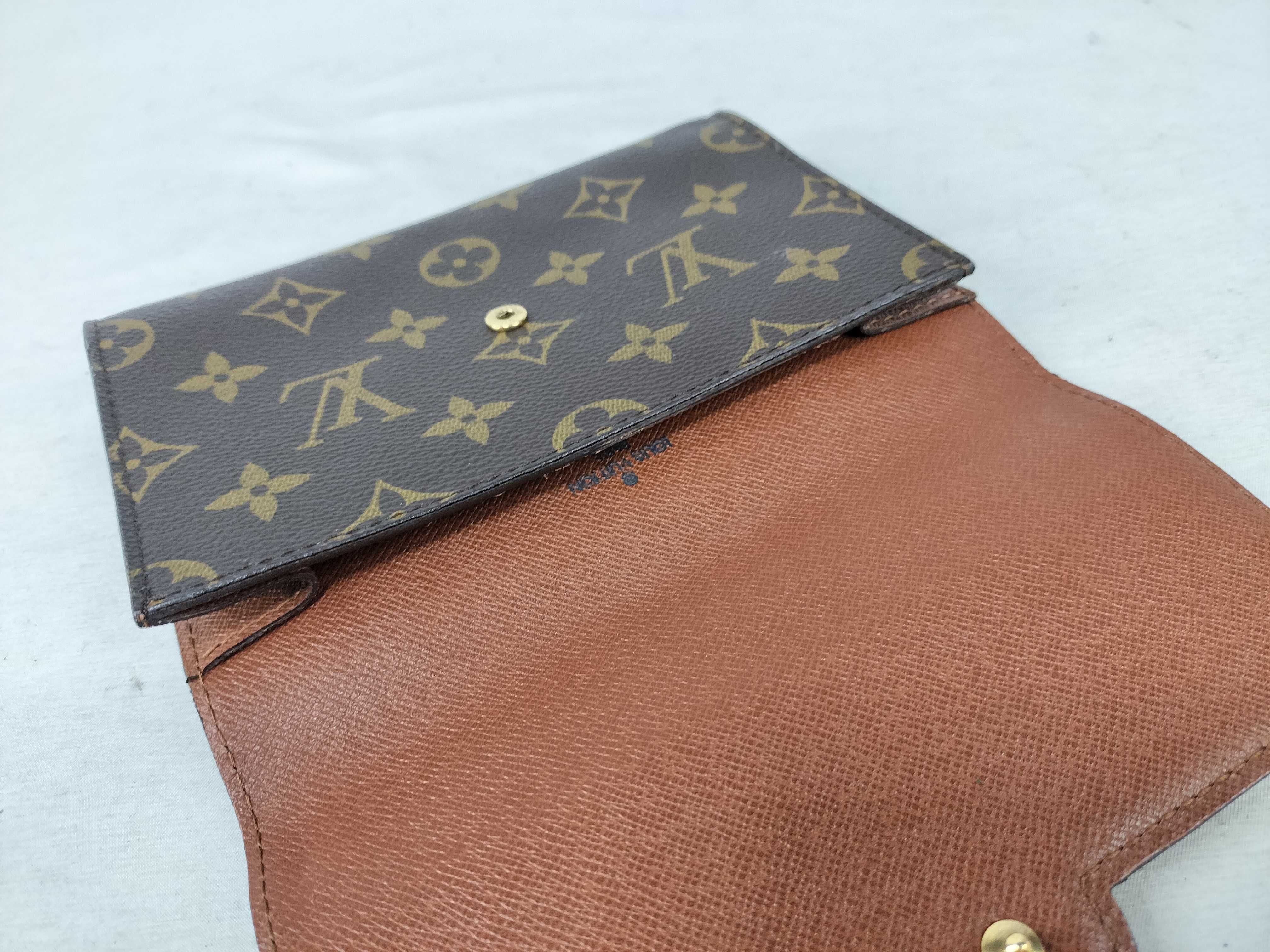 Monogram Louis Vuitton Waist Bag - In-Person Appraisal — view 6