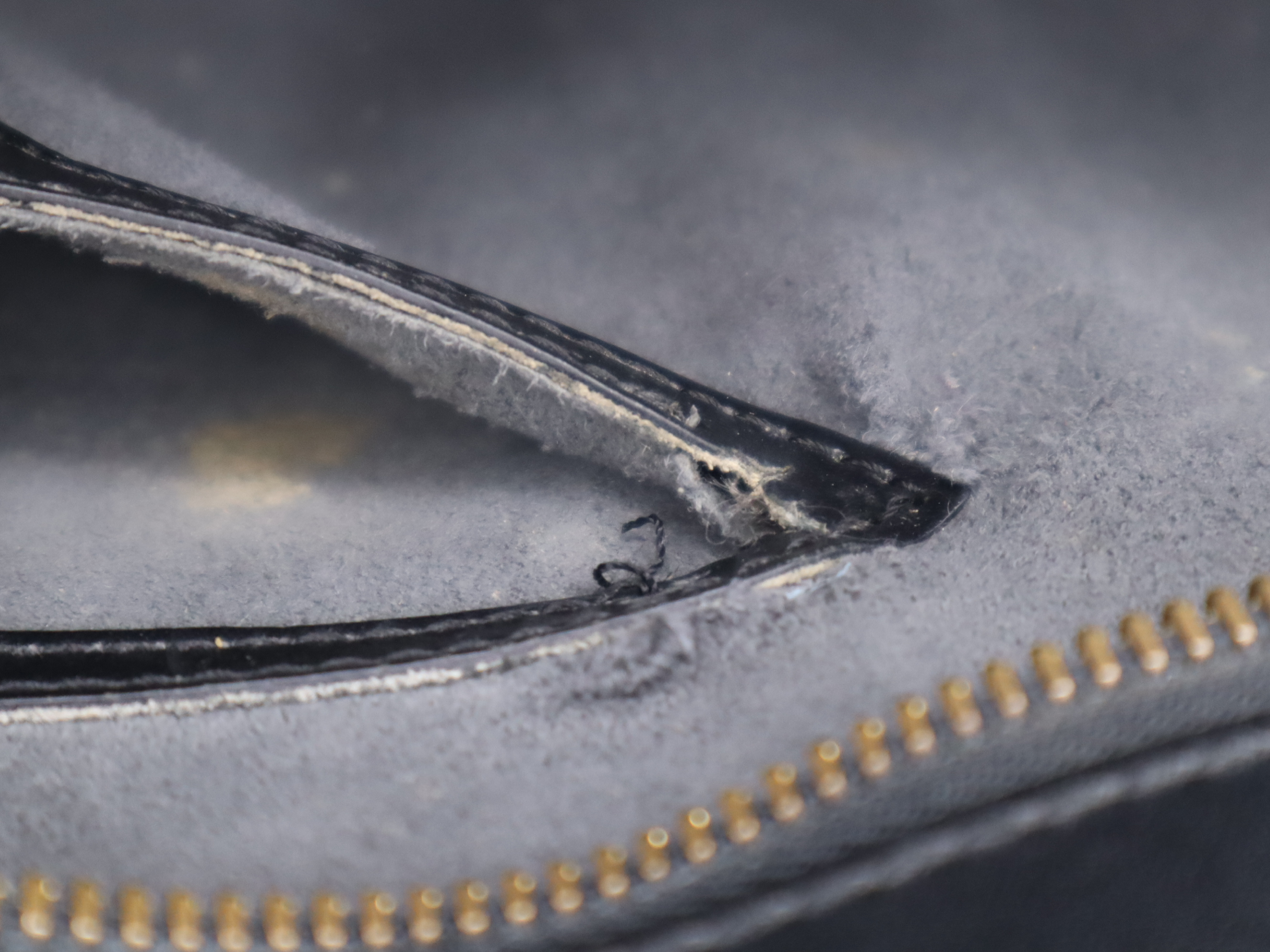 M52272 Epi Saint Jacques Noir Handbag — view 15