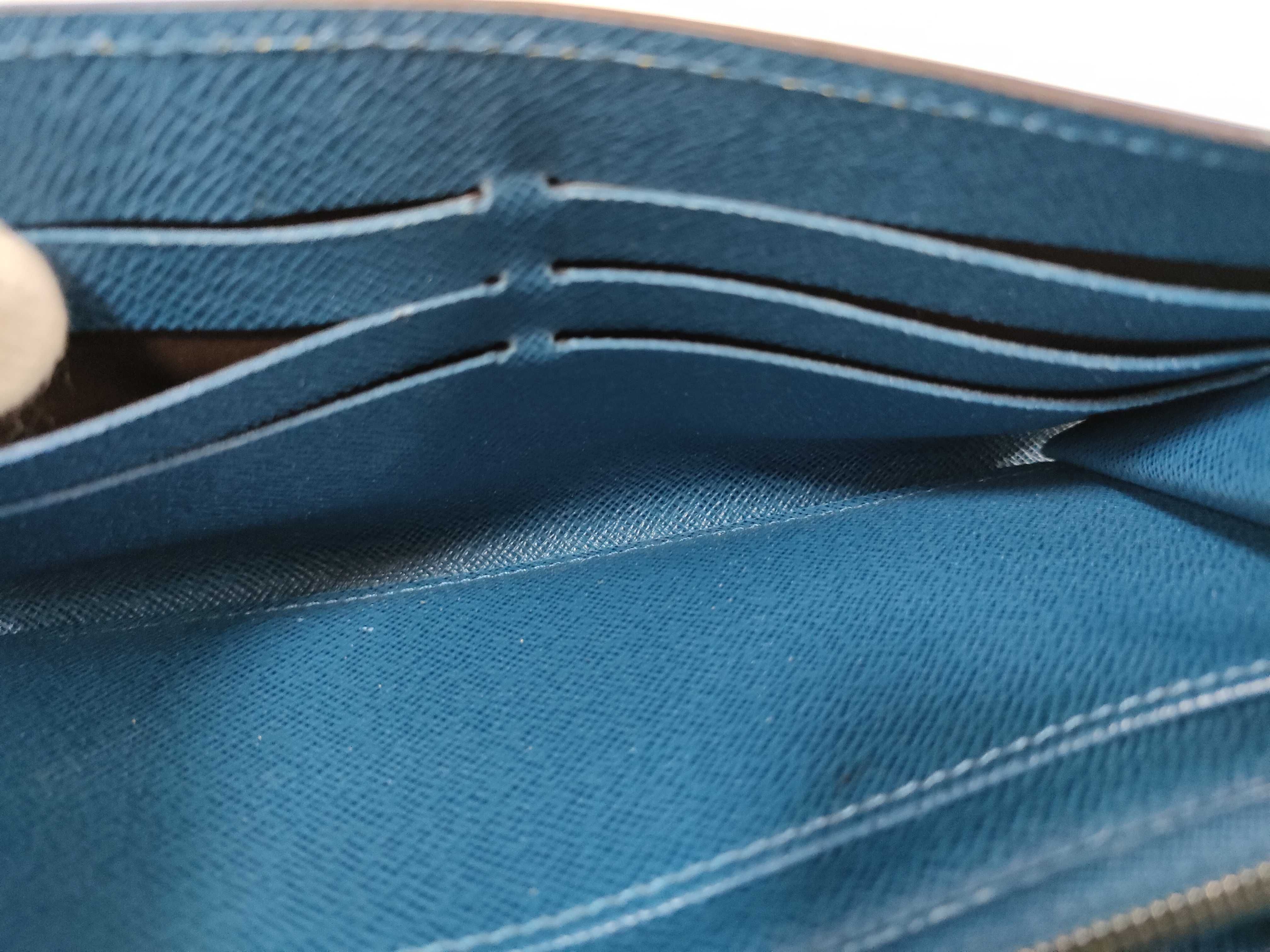 Epi Portefeuille Sarah Bicolor Wallet with Initials — view 13