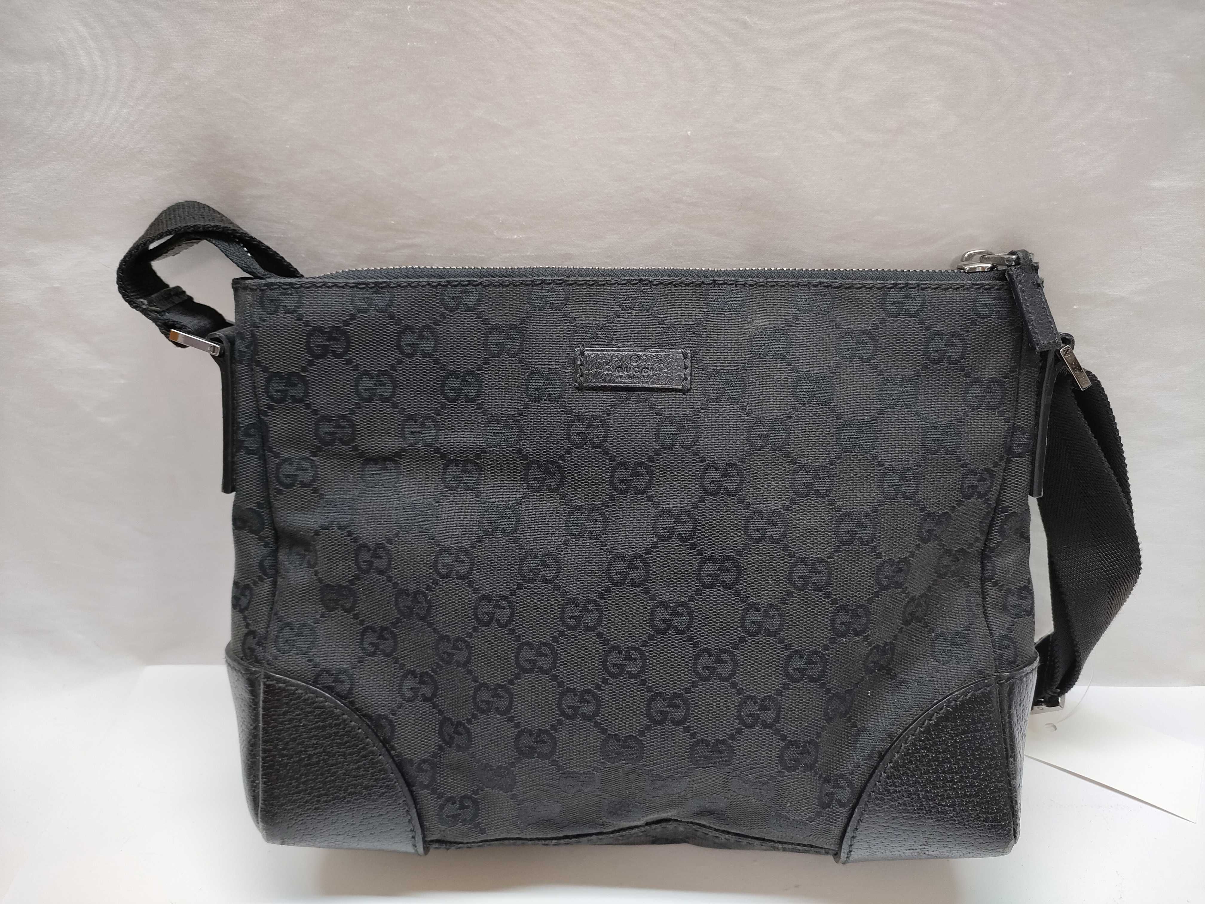 GG Canvas 114273 Shoulder Bag