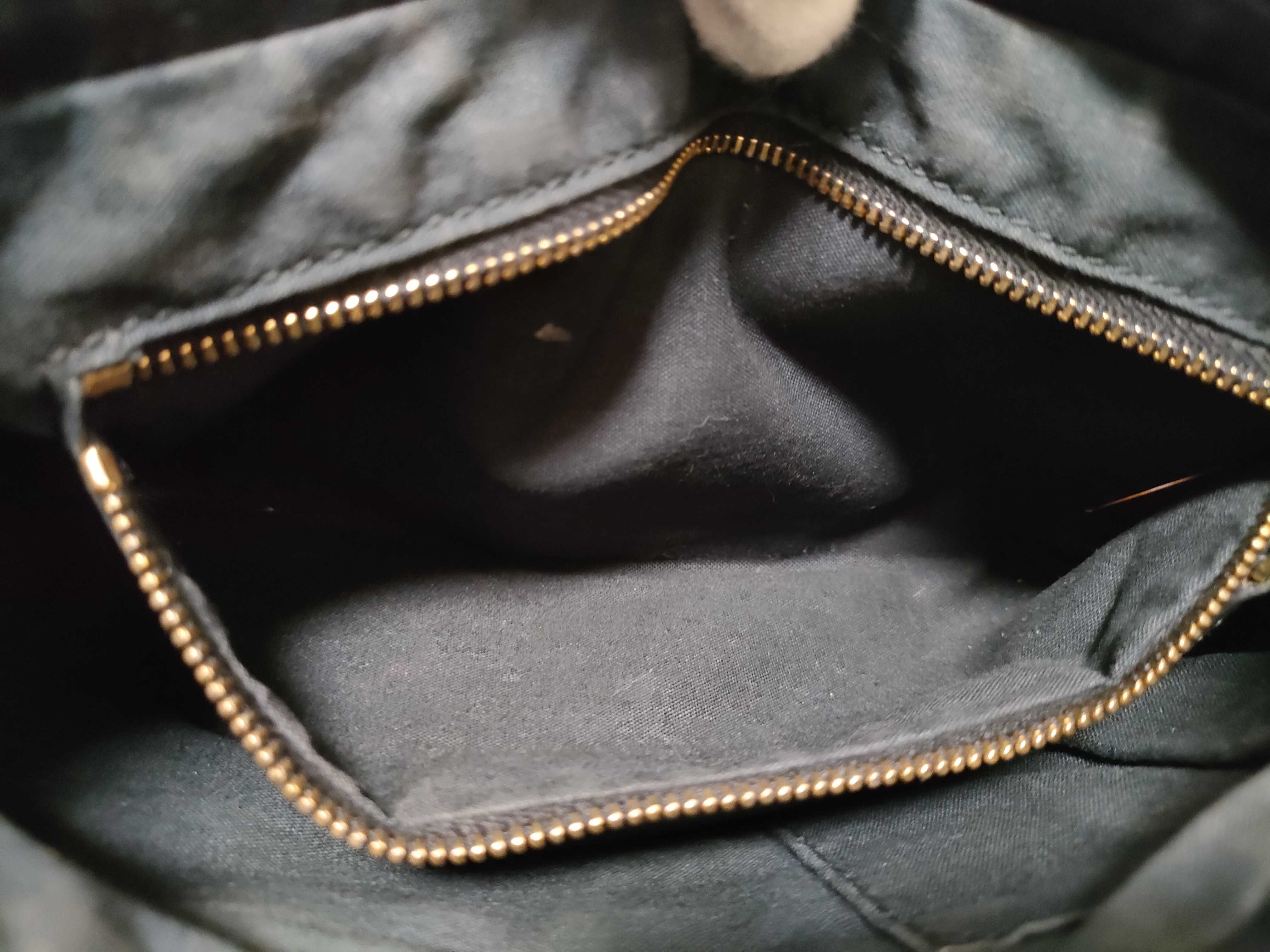 Giant Hip Leather Shoulder Bag, Black, 237203 (Shoulder Bag) — view 11