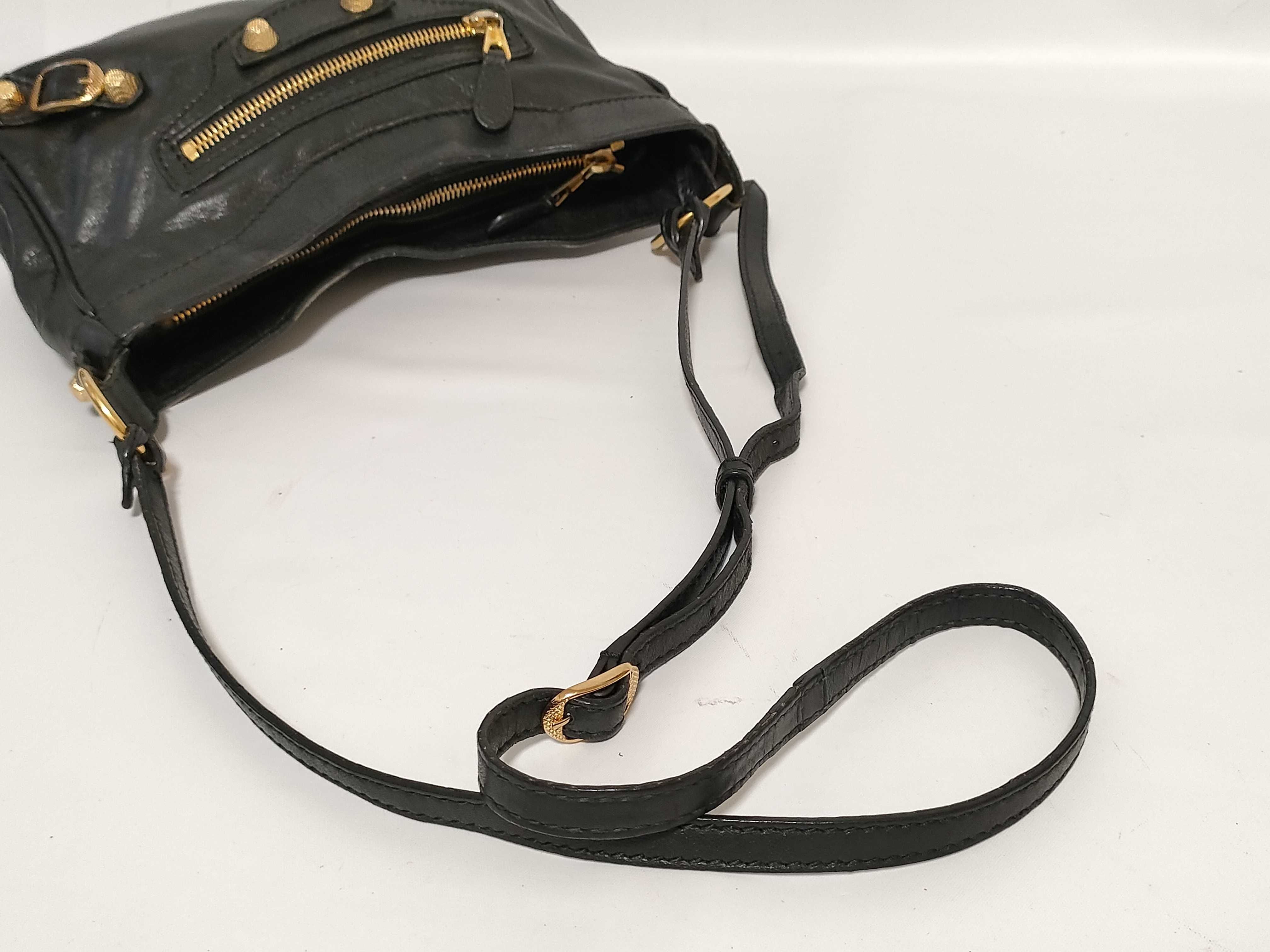 Giant Hip Leather Shoulder Bag, Black, 237203 (Shoulder Bag) — view 3