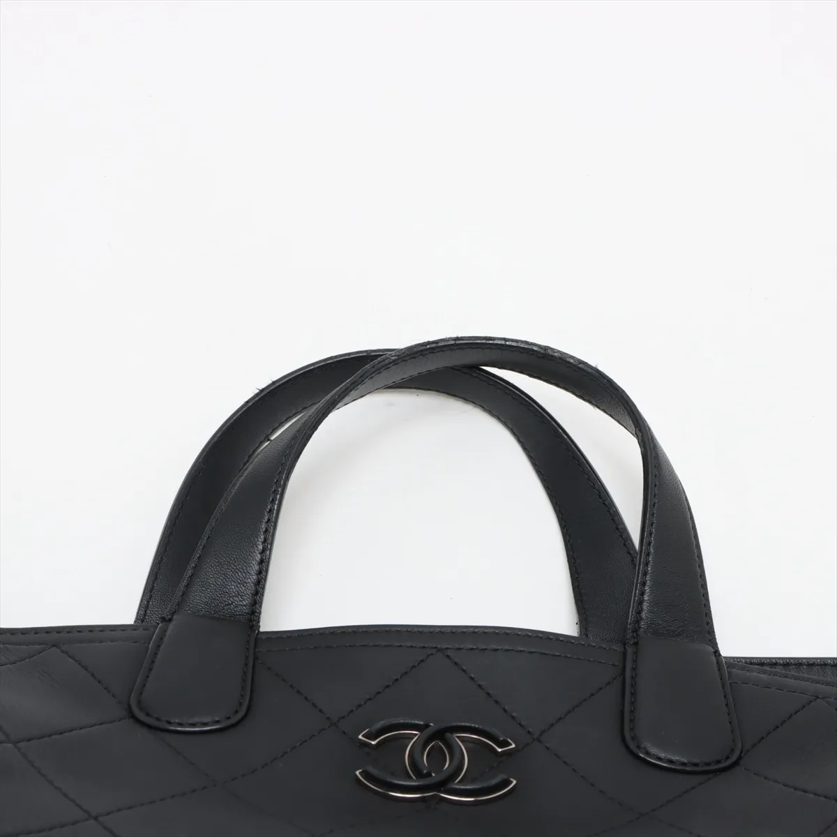 Matelasse Lambskin 2WAY Handbag Black Silver Hardware 26981957 No. 26 — view 6