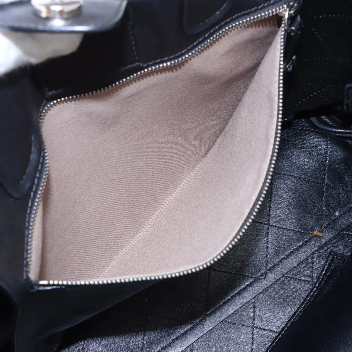 Matelasse Lambskin 2WAY Handbag Black Silver Hardware 26981957 No. 26 — view 9