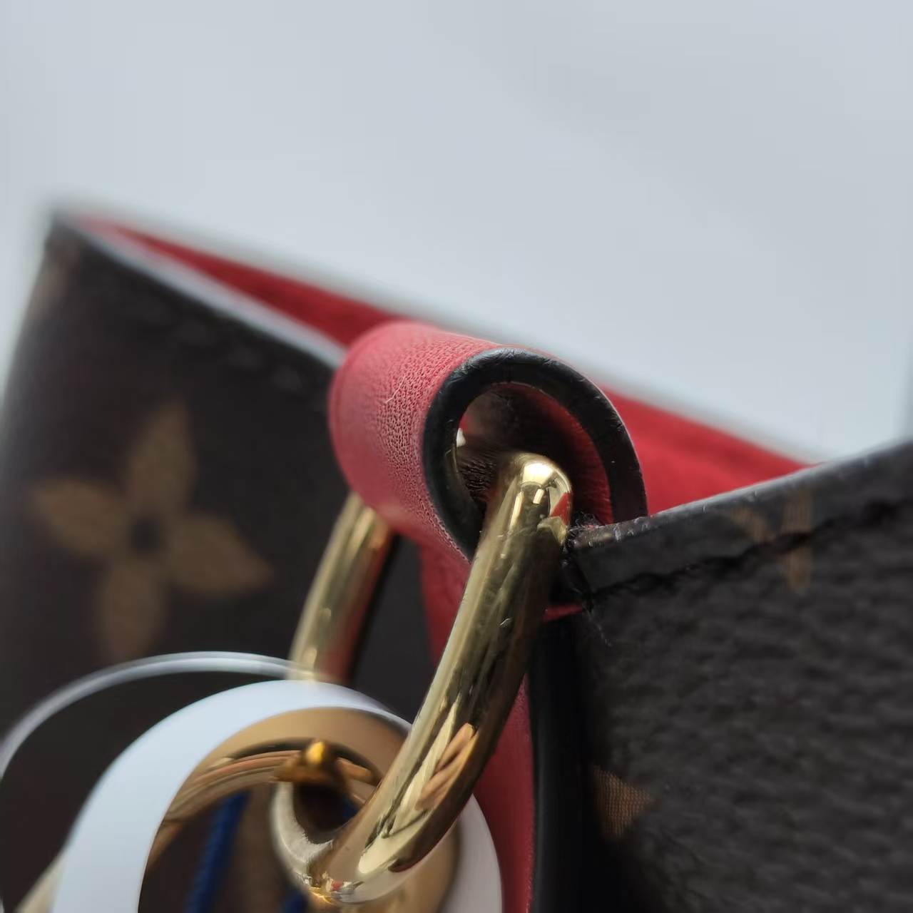 【*Shipped from: China*】LOUIS VUITTON PU Shoulder Bag — view 12