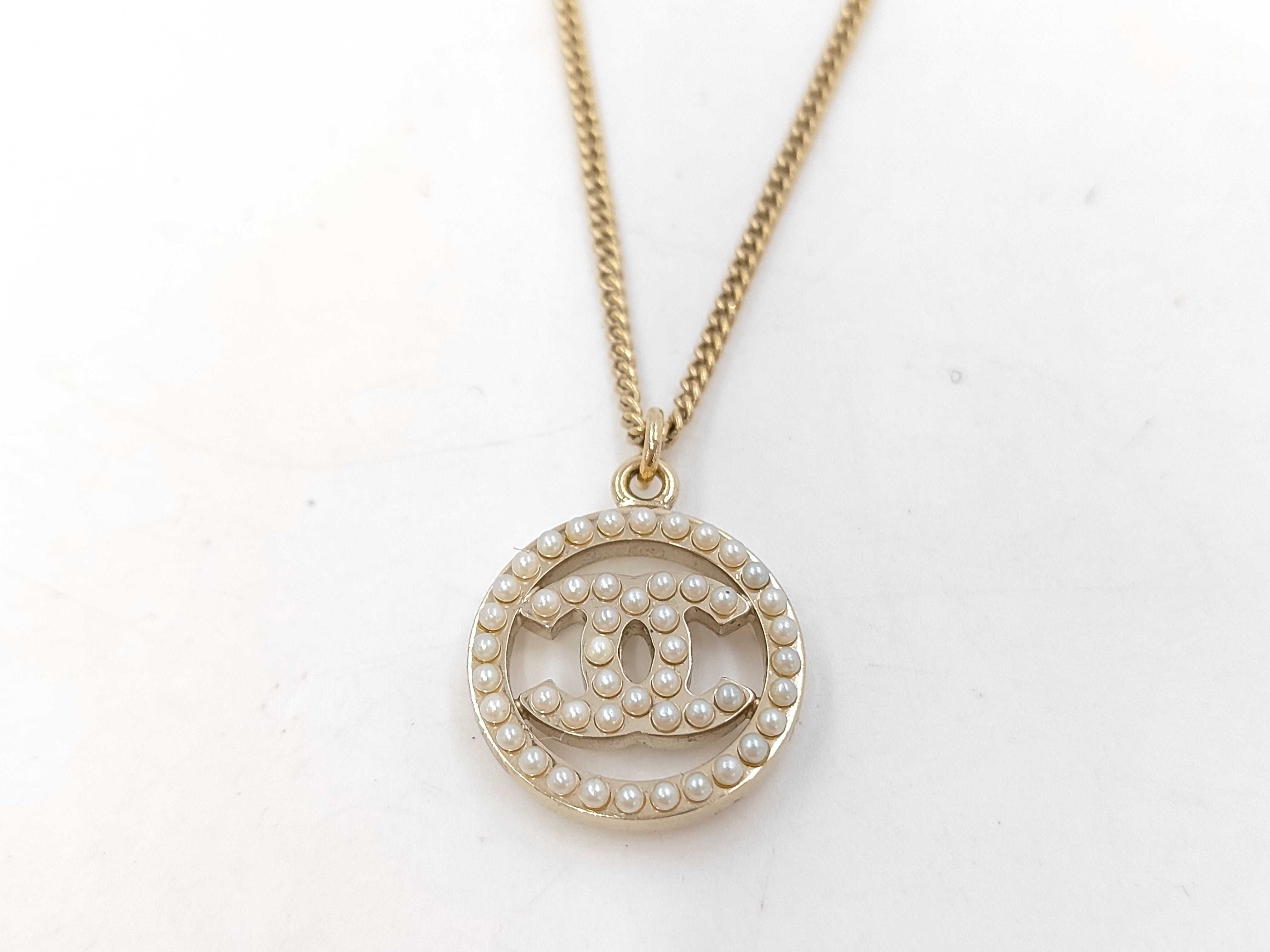 Coco Mark Pearl Necklace 04A GP Gold Accessories: Box Necklace — view 5