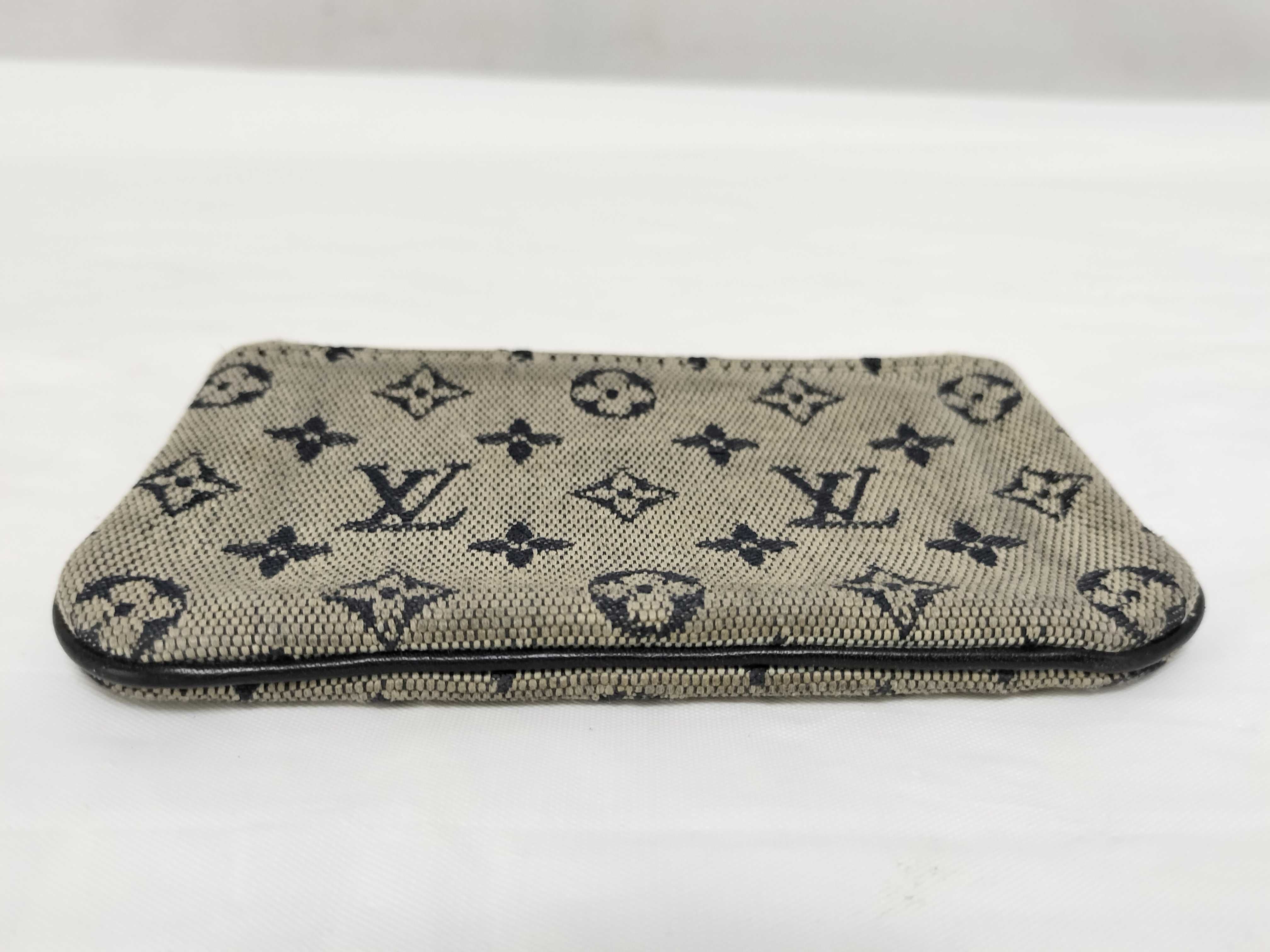 Monogram Mini Lin Pochette Clé Ivory Coin Case — view 3