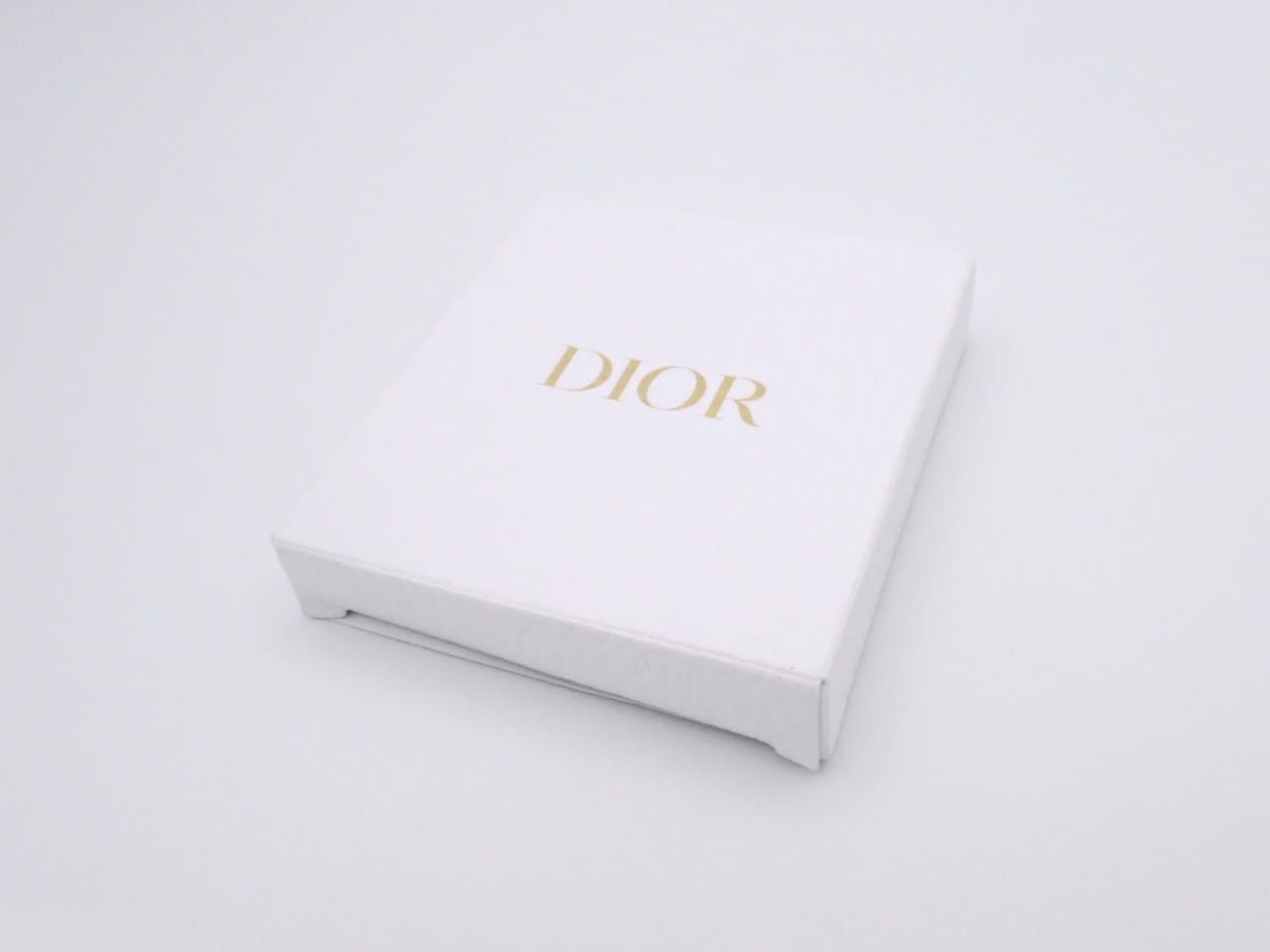 Other lines: Precious metals and brooches — view 4
