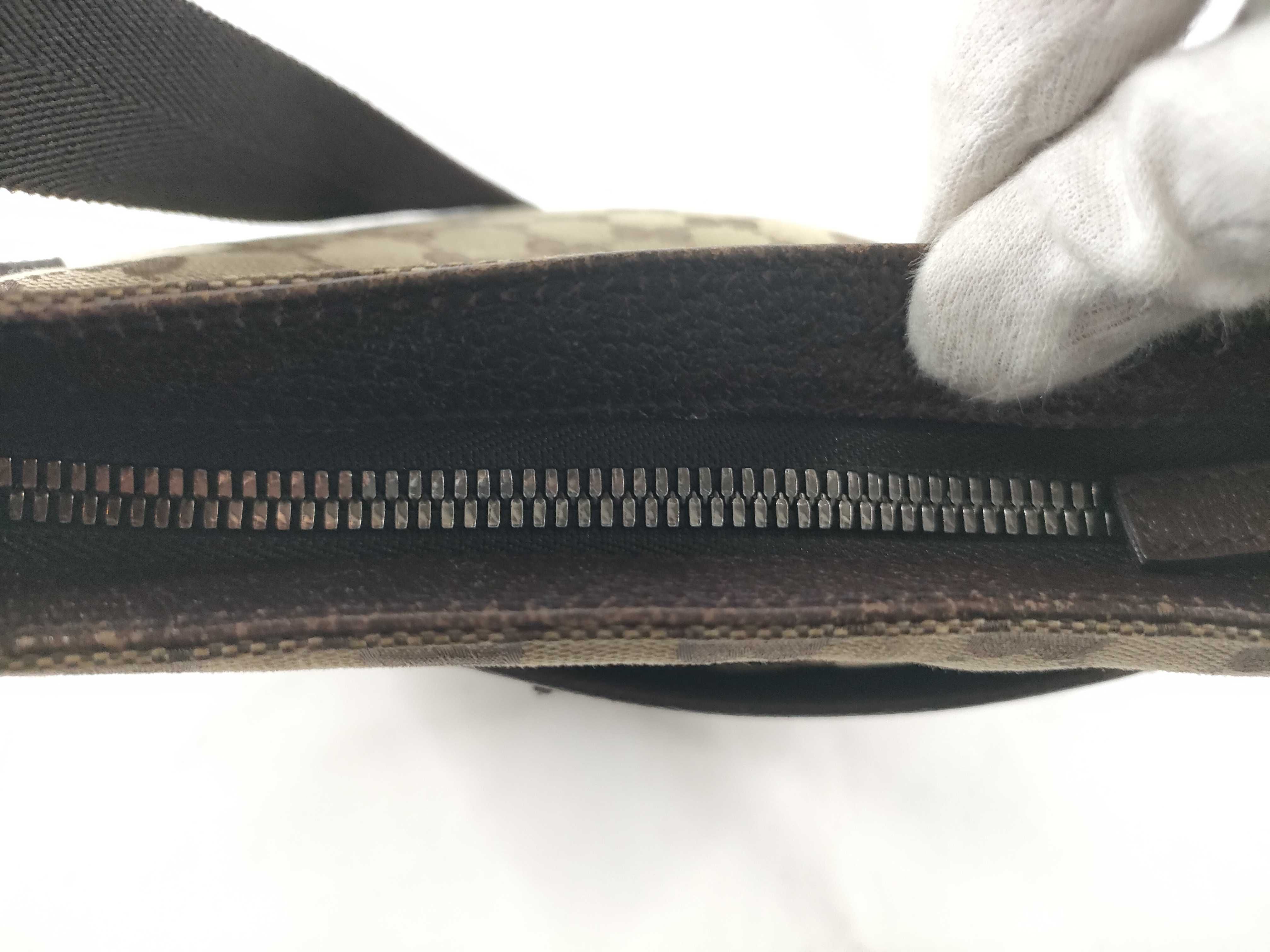 GG Canvas Shoulder Bag — view 8