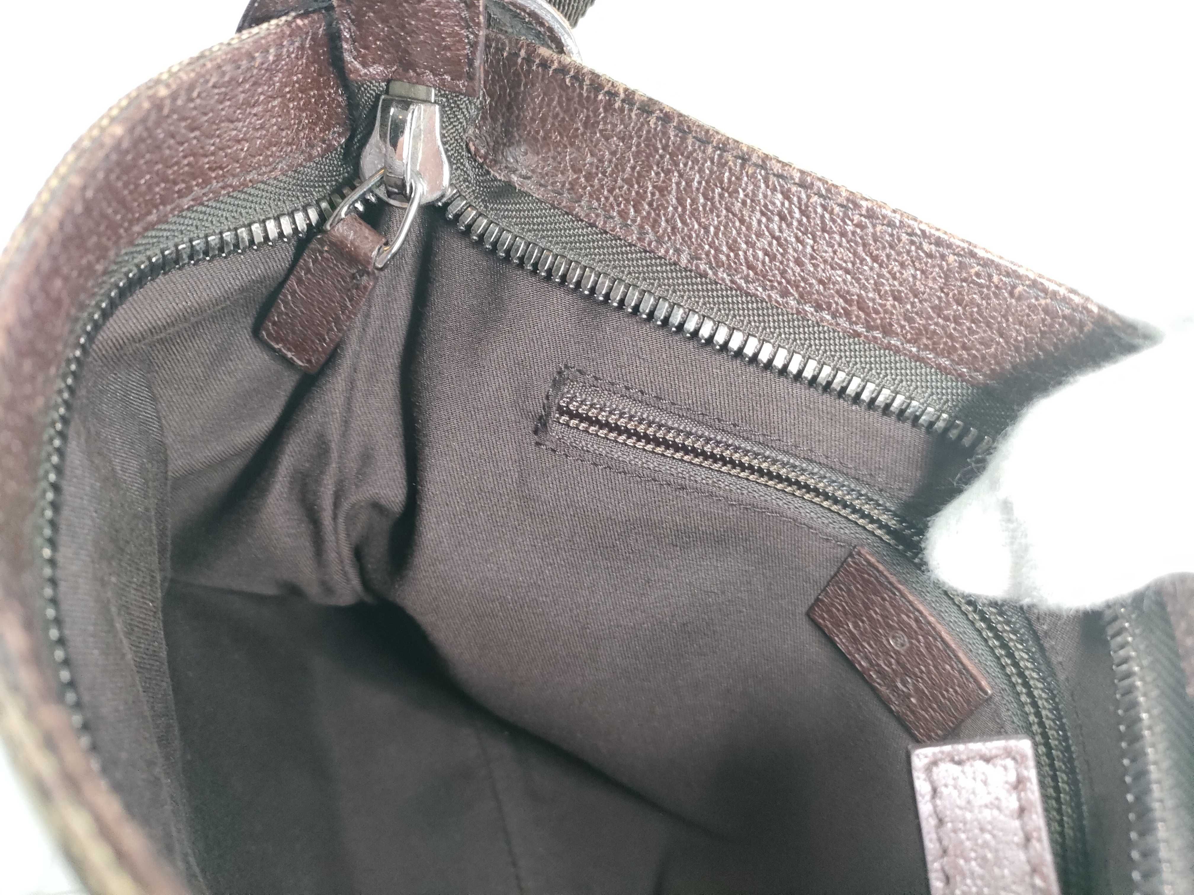 GG Canvas Shoulder Bag — view 10