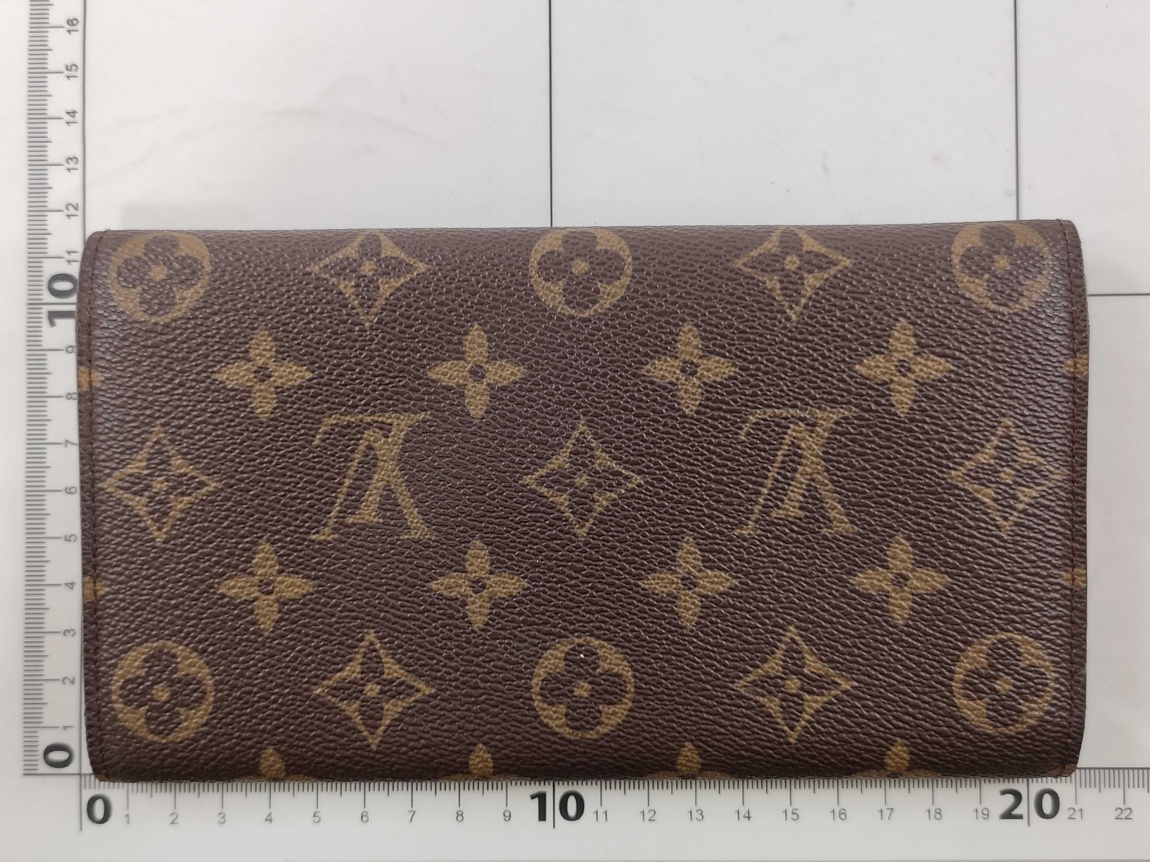 Monogram Portefeuille Tresor International Wallet — view 2