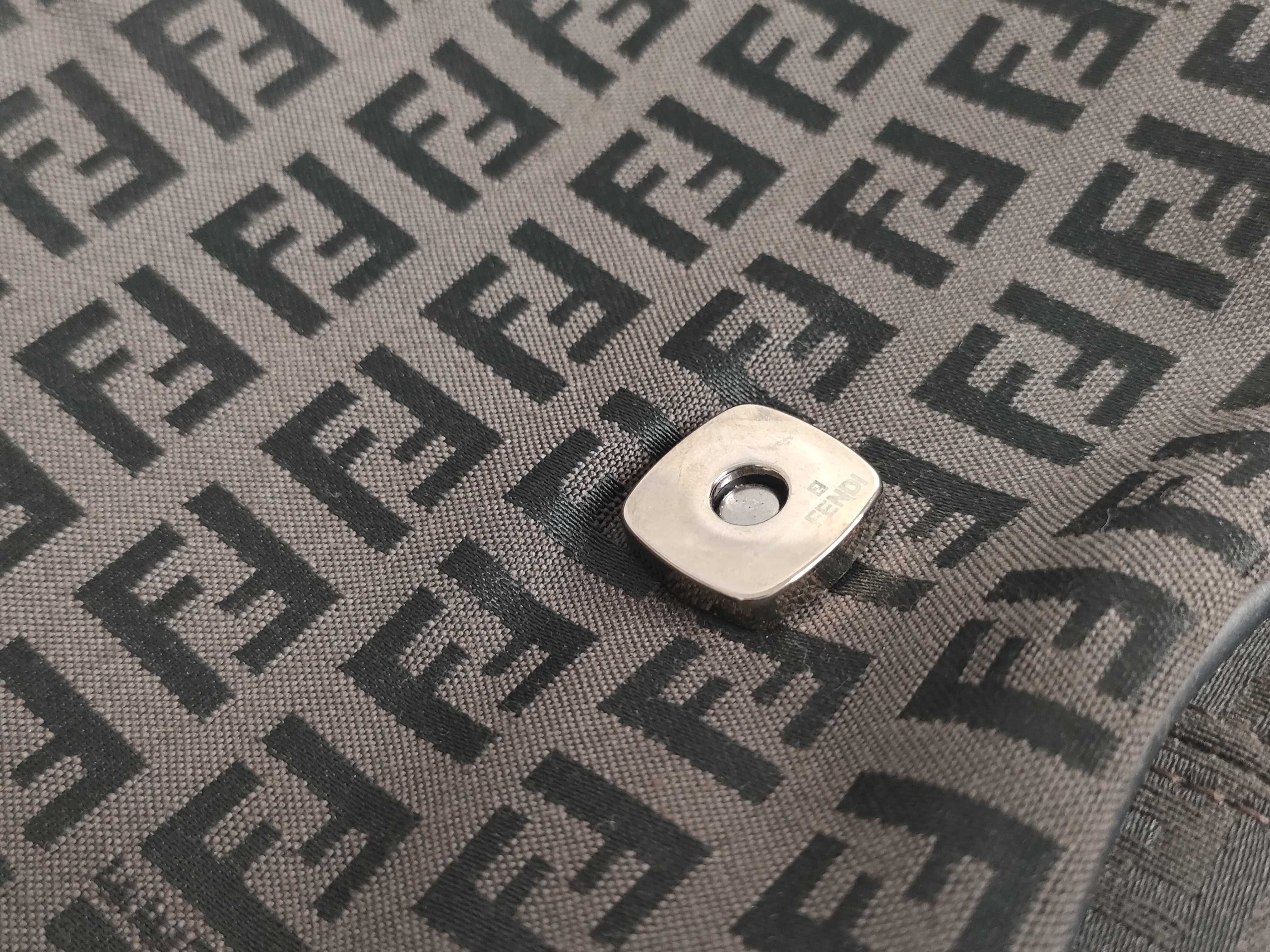 Zucchino Shoulder Bag — view 13