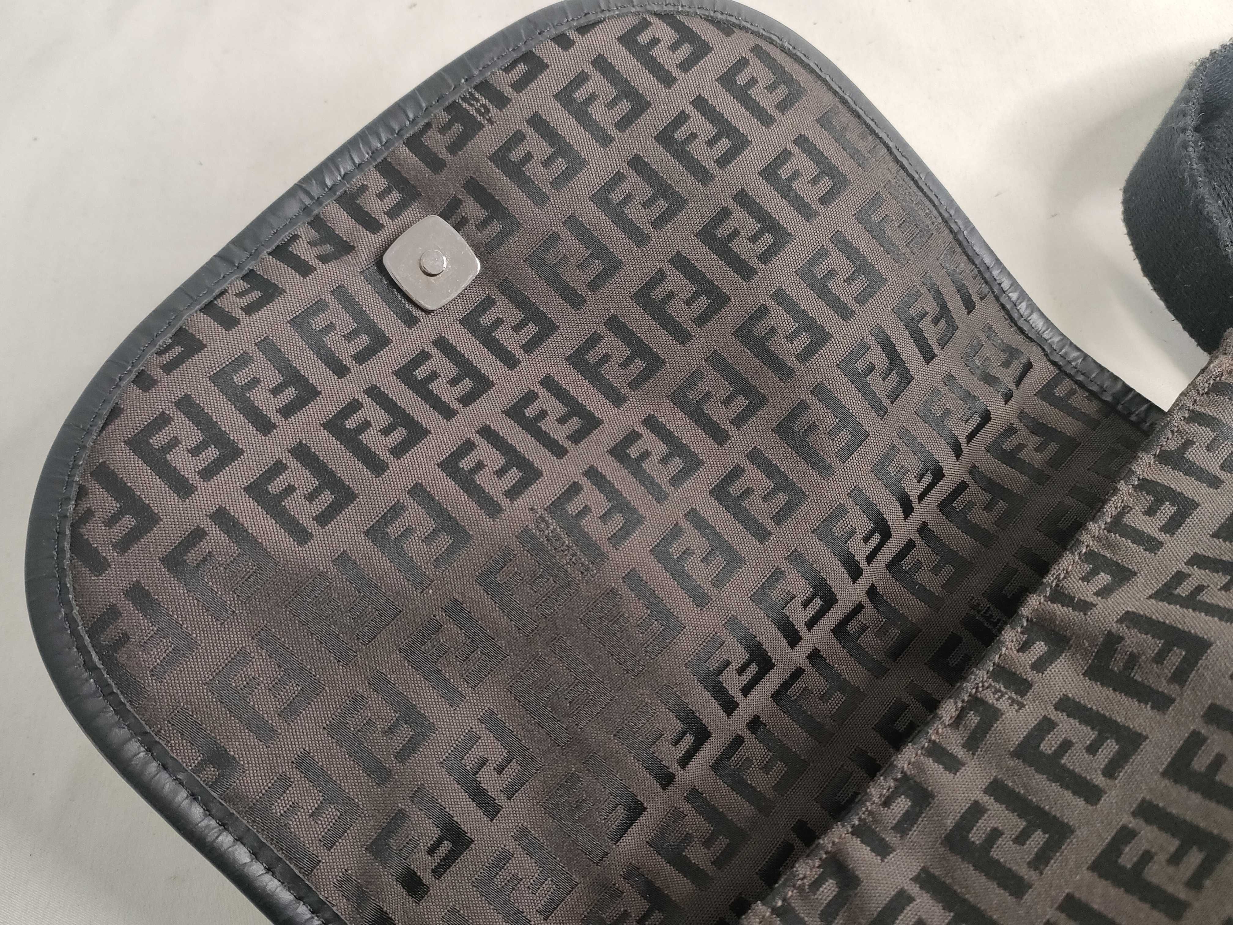 Zucchino Shoulder Bag — view 8