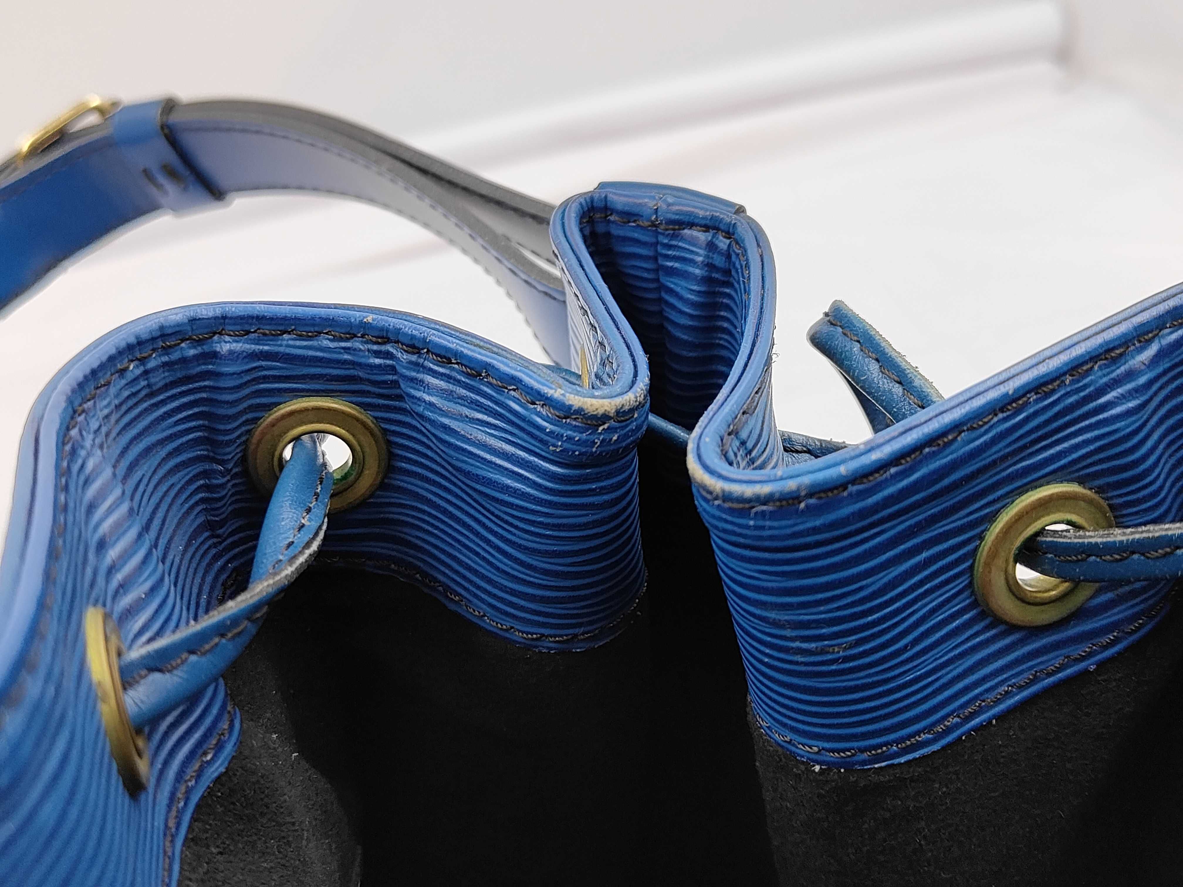 Epi Noé Shoulder Bag — view 8