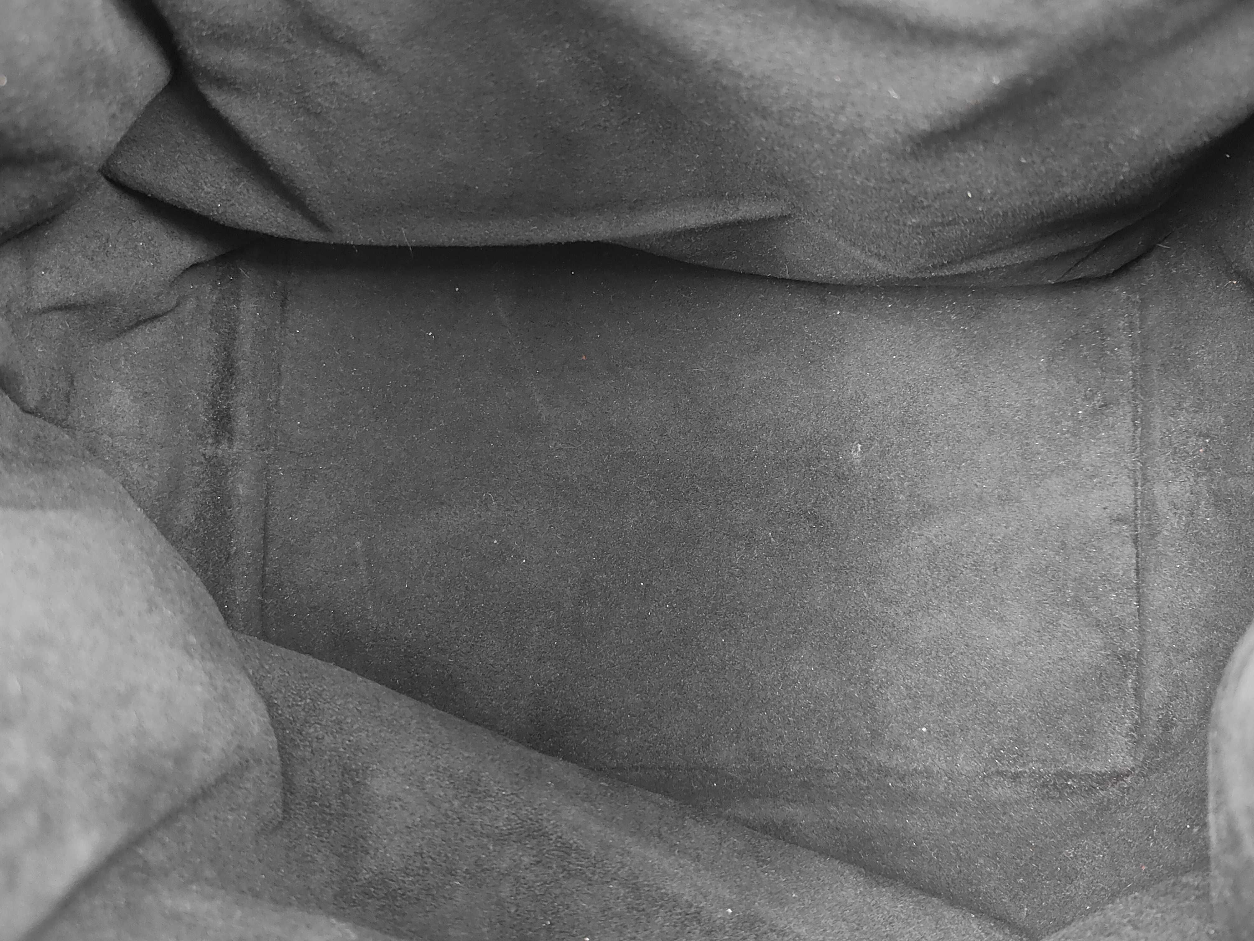 Epi Noé Shoulder Bag — view 9